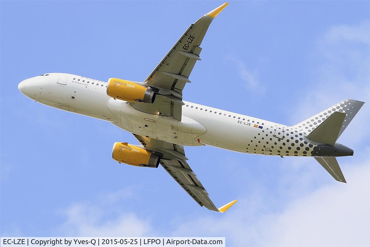 EC-LZE, 2013 Airbus A320-232 C/N 5885, Airbus A320-232, Climbing from rwy 24, Paris-Orly Airport (LFPO-ORY)