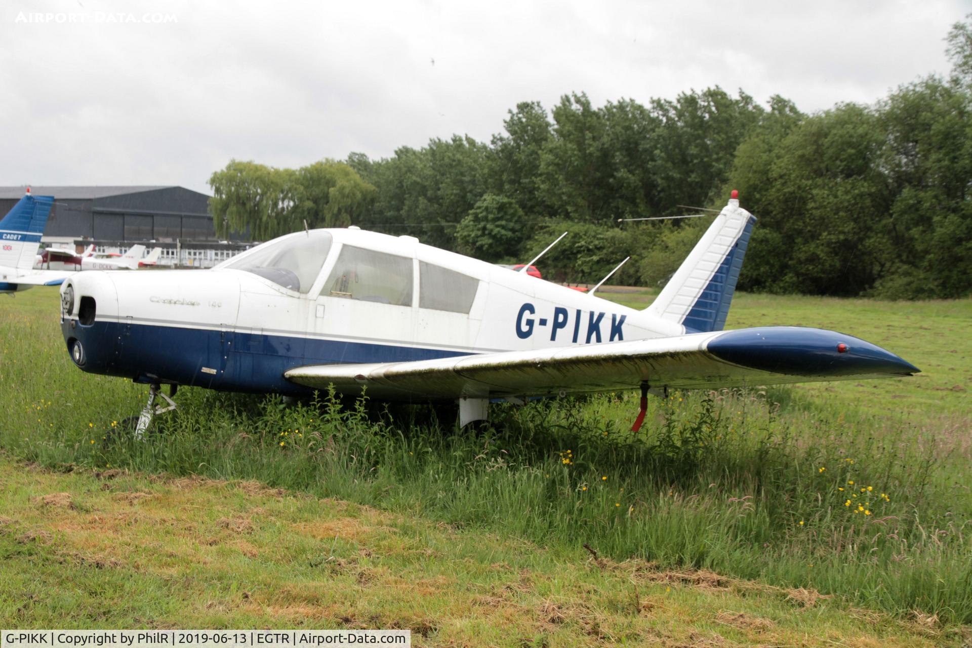 G-PIKK, 1967 Piper PA-28-140 Cherokee C/N 28-22932, G-PIKK 1967 Piper PA-28 Cherokee Elstree