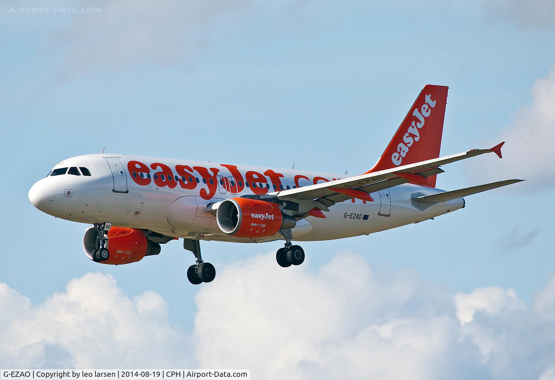 G-EZAO, 2006 Airbus A319-111 C/N 2769, Copenhagen 19.8.2014