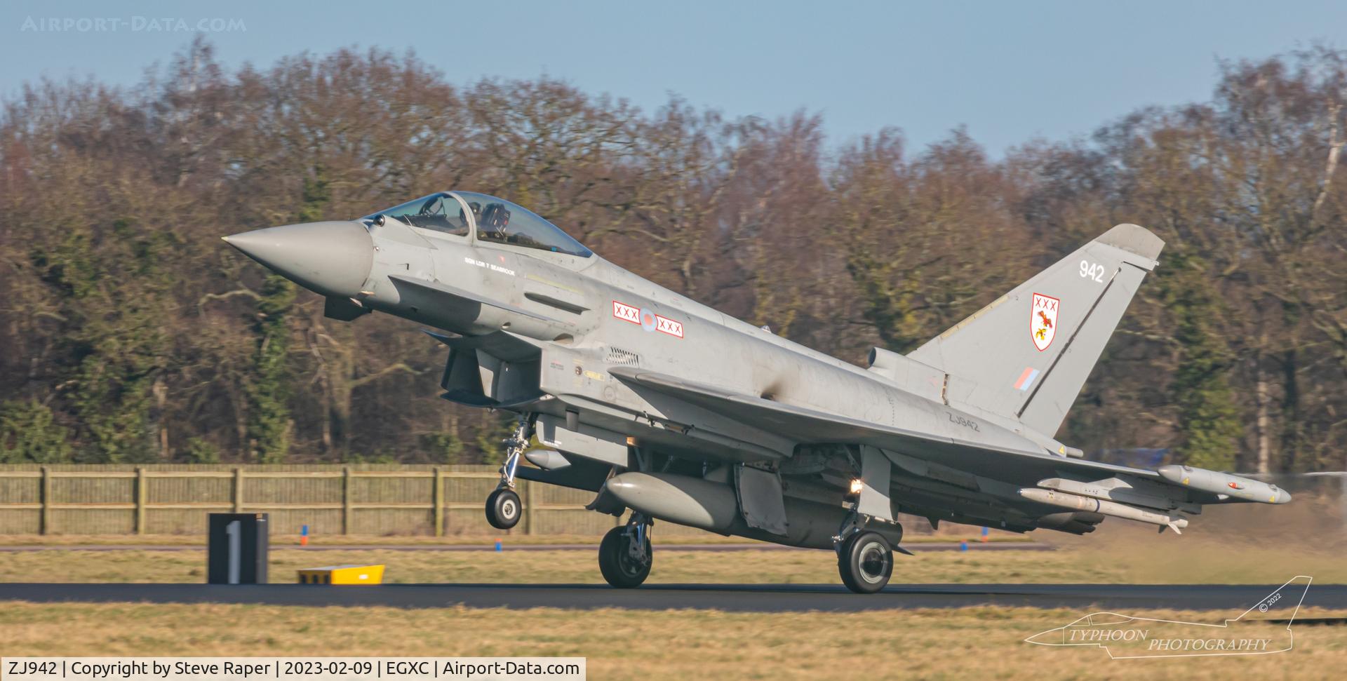 ZJ942, 2007 Eurofighter EF-2000 Typhoon FGR4 C/N 0137/BS035, rwy 25 RAF Coningsby