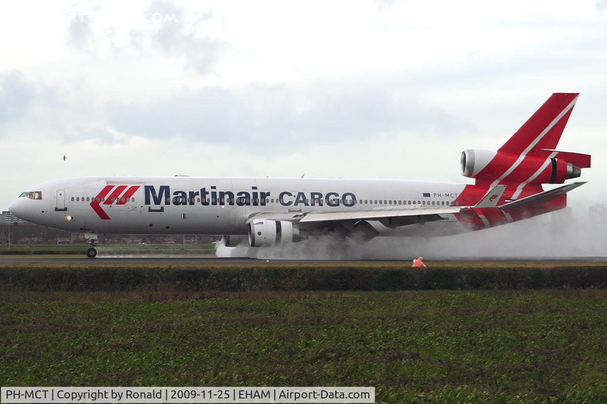PH-MCT, 1995 McDonnell Douglas MD-11F C/N 48629, at spl