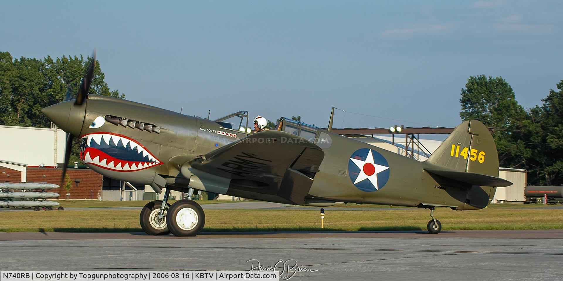 N740RB, 1944 Curtiss P-40N Warhawk C/N 33108, Warbird Static arrival