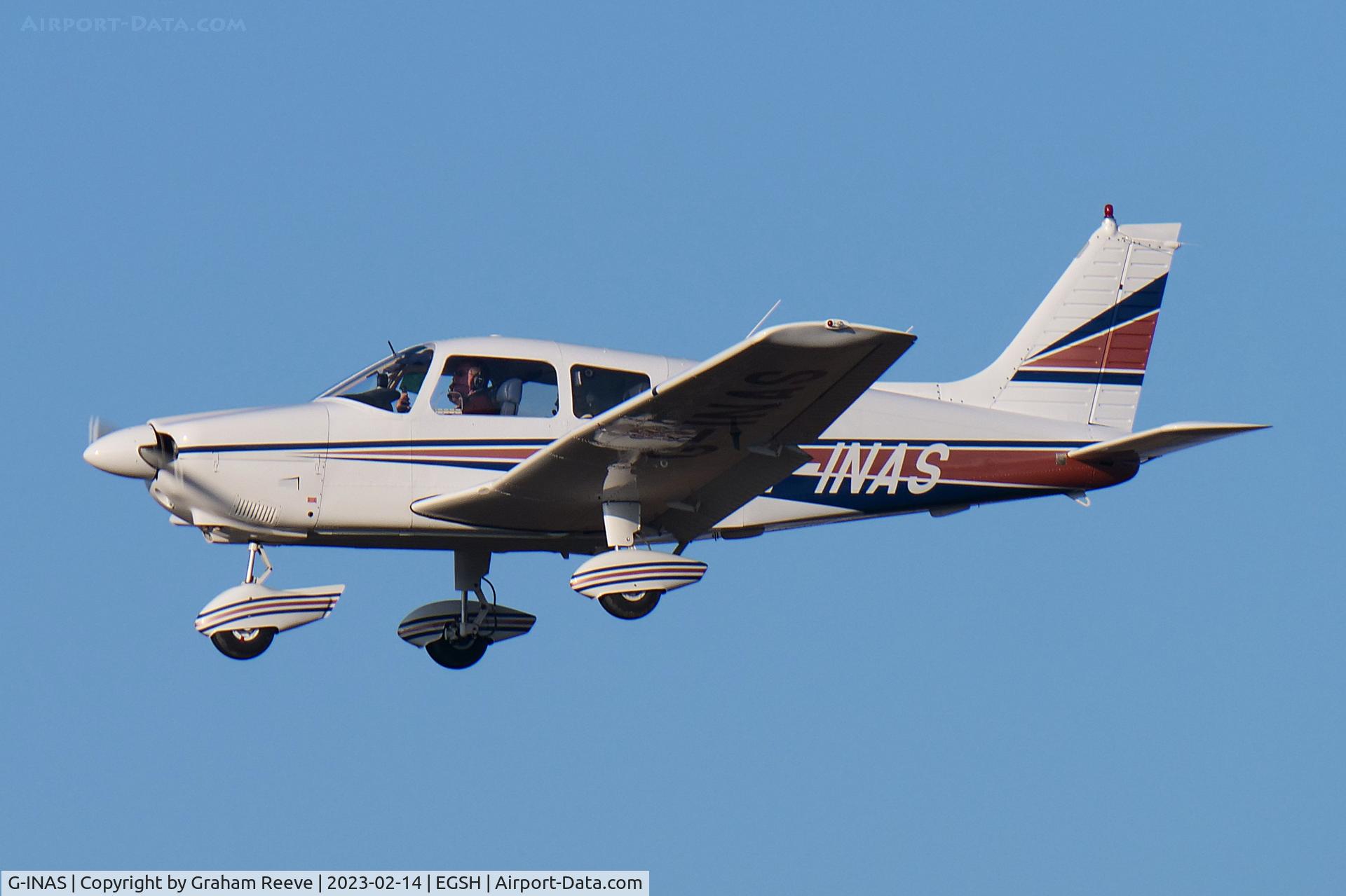 G-INAS, 1977 Piper PA-28-181 Cherokee Archer II C/N 287790402, Landing at Norwich.