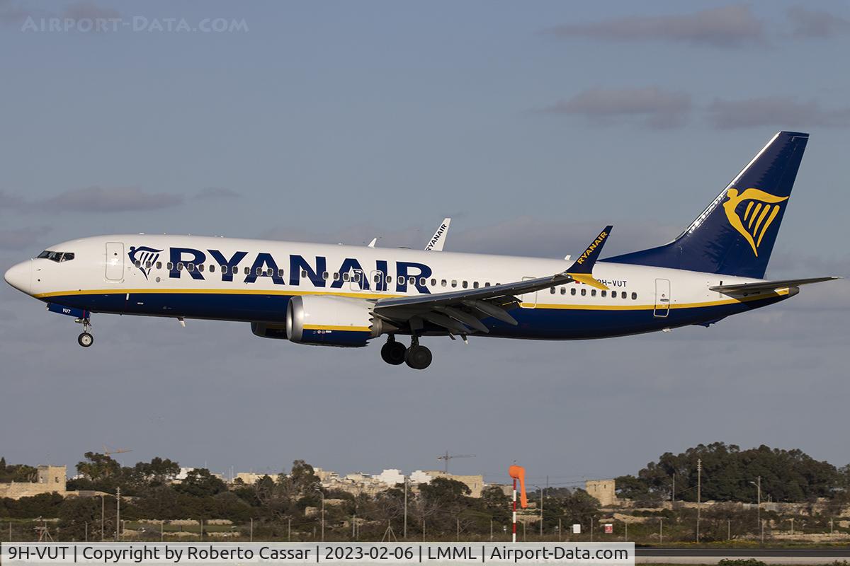9H-VUT, 2021 Boeing 737-8-200 MAX C/N 65882, Runway 31