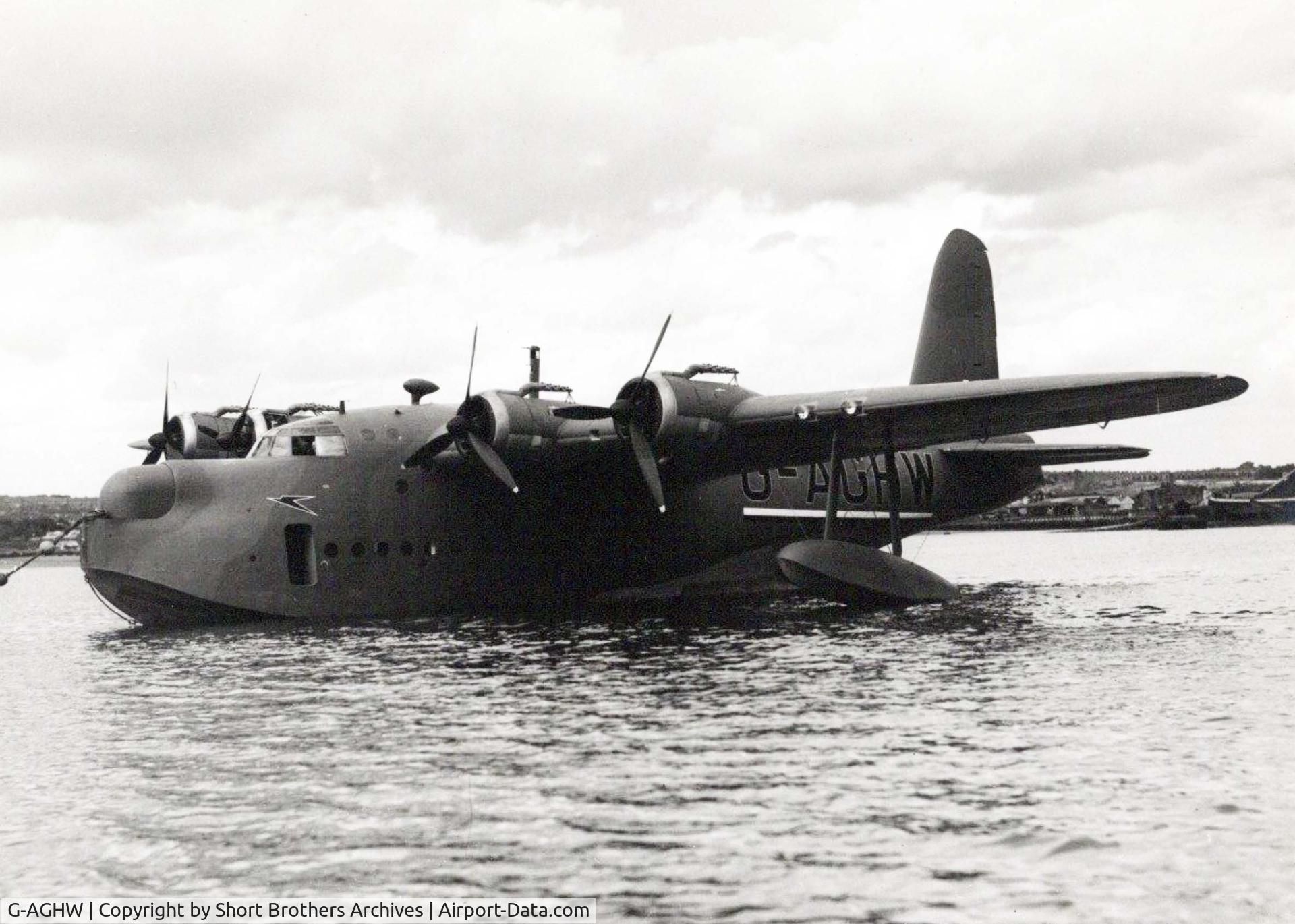 G-AGHW, Short S25 Sunderland 3 C/N ML725, G-AGHW at Moorings on the Medway River, Rochester, August 1943