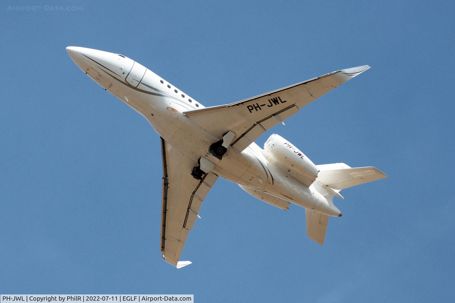 PH-JWL, 2011 Dassault Falcon 2000EX C/N 276, PH-JWL 2011 Dassault Falcon 2000LX Farnborough