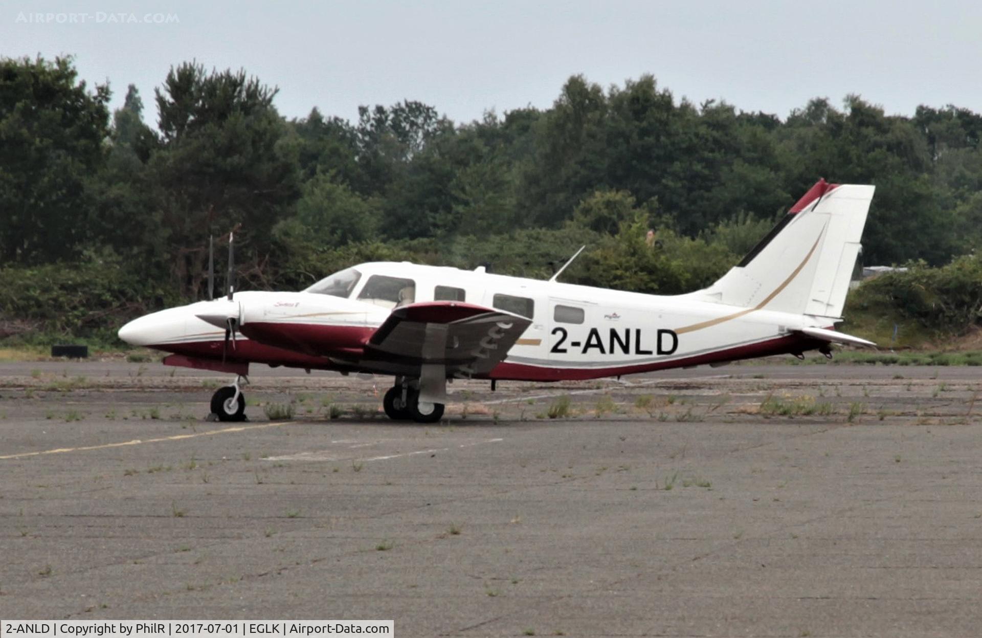 2-ANLD, Piper PA-34-220T Seneca V C/N 3449325, 2-ANLD 2006 Piper Pa-34 Seneca V Blackbushe 75th Anniversary