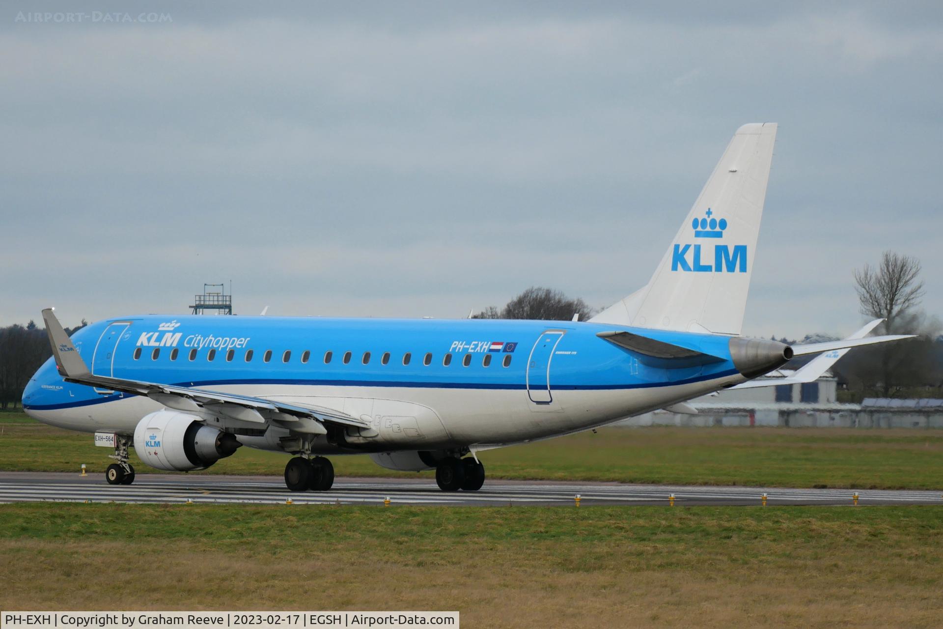 PH-EXH, 2016 Embraer 175STD (ERJ-170-200) C/N 17000564, Departing from Norwich.