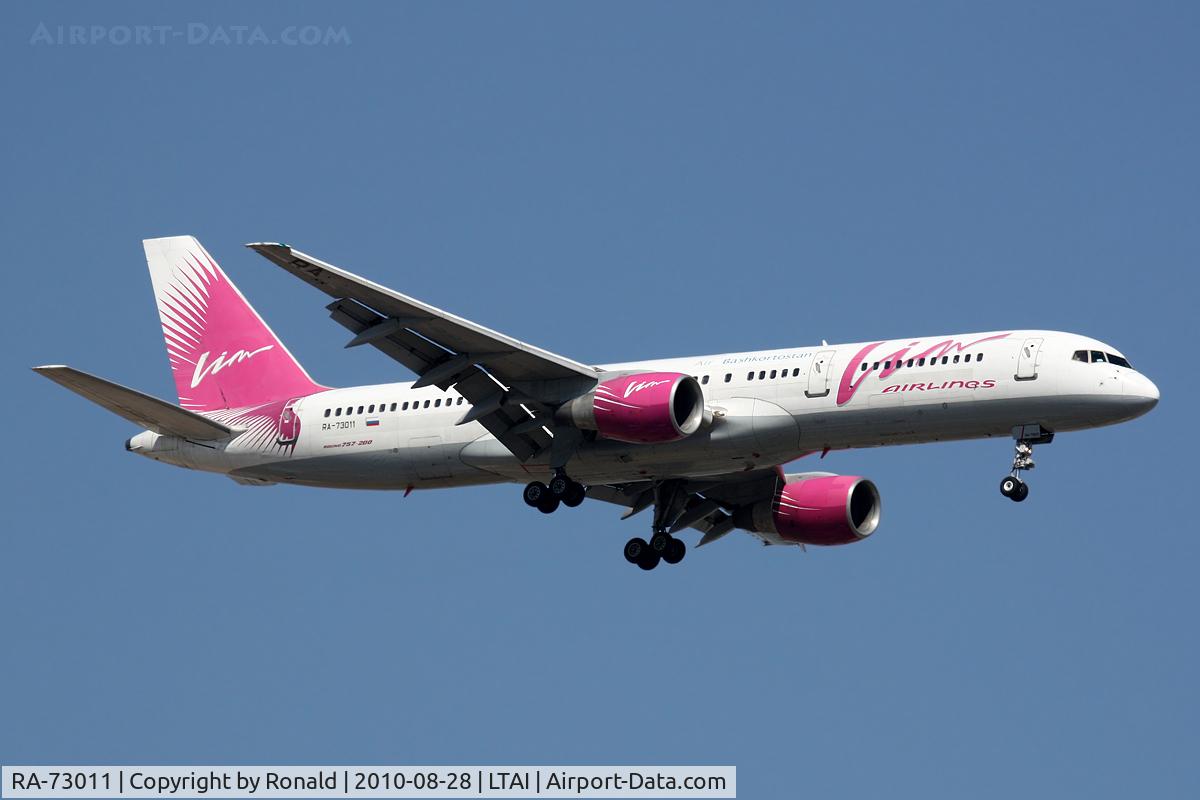 RA-73011, 1992 Boeing 757-230 C/N 25439, at ayt
