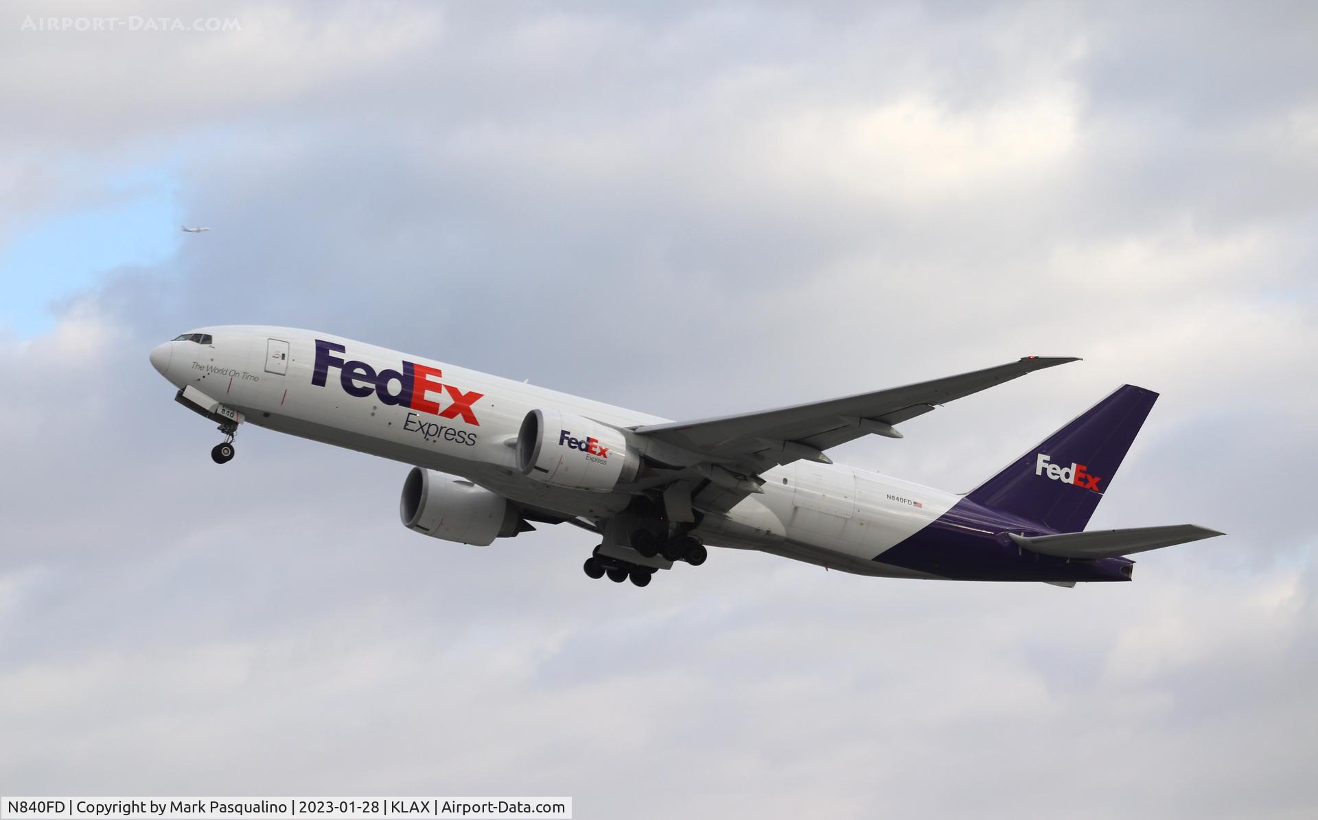 N840FD, 2011 Boeing 777-FFX C/N 39682, Boeing 777-FFX