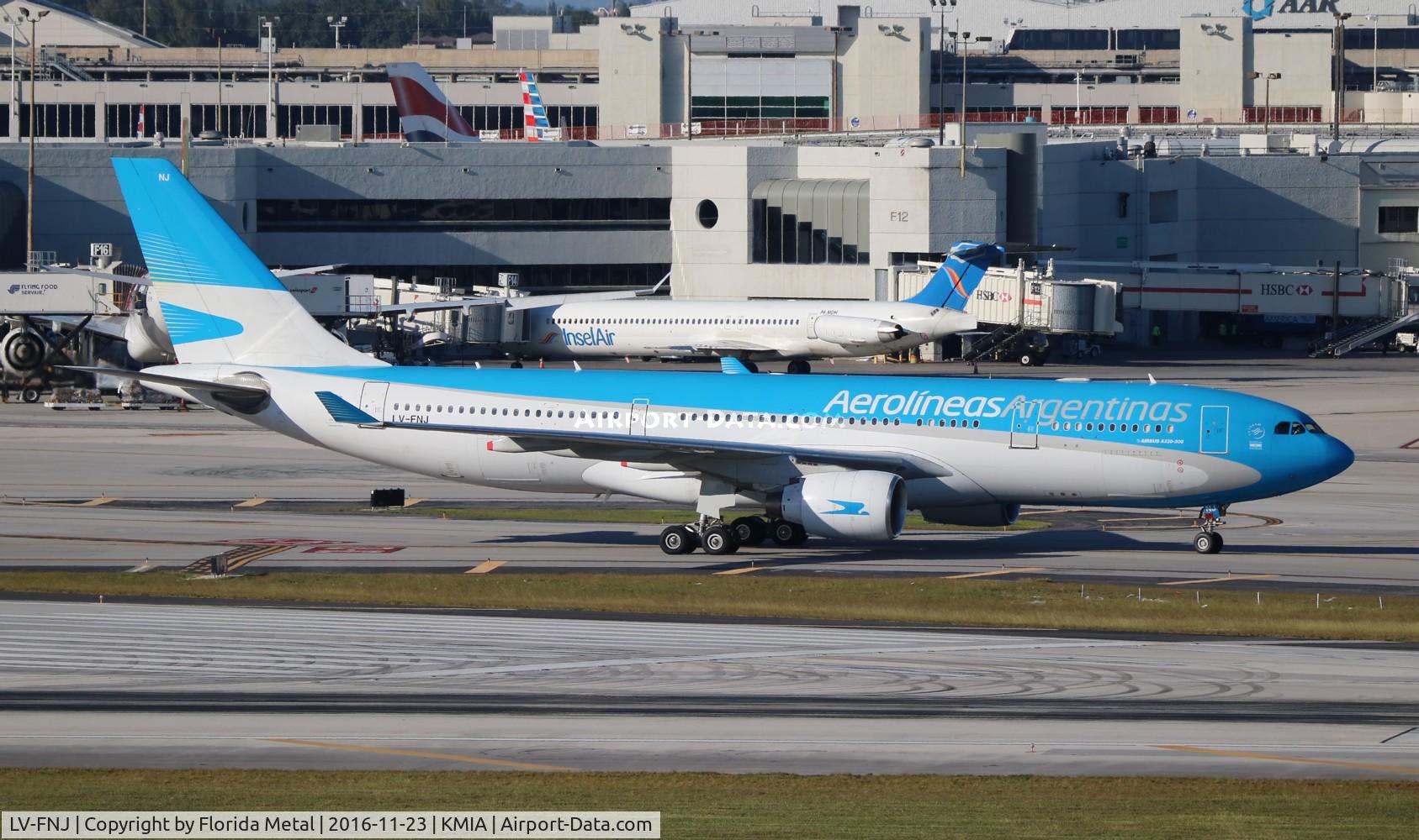 LV-FNJ, 1999 Airbus A330-223 C/N 300, ARG A332 zx