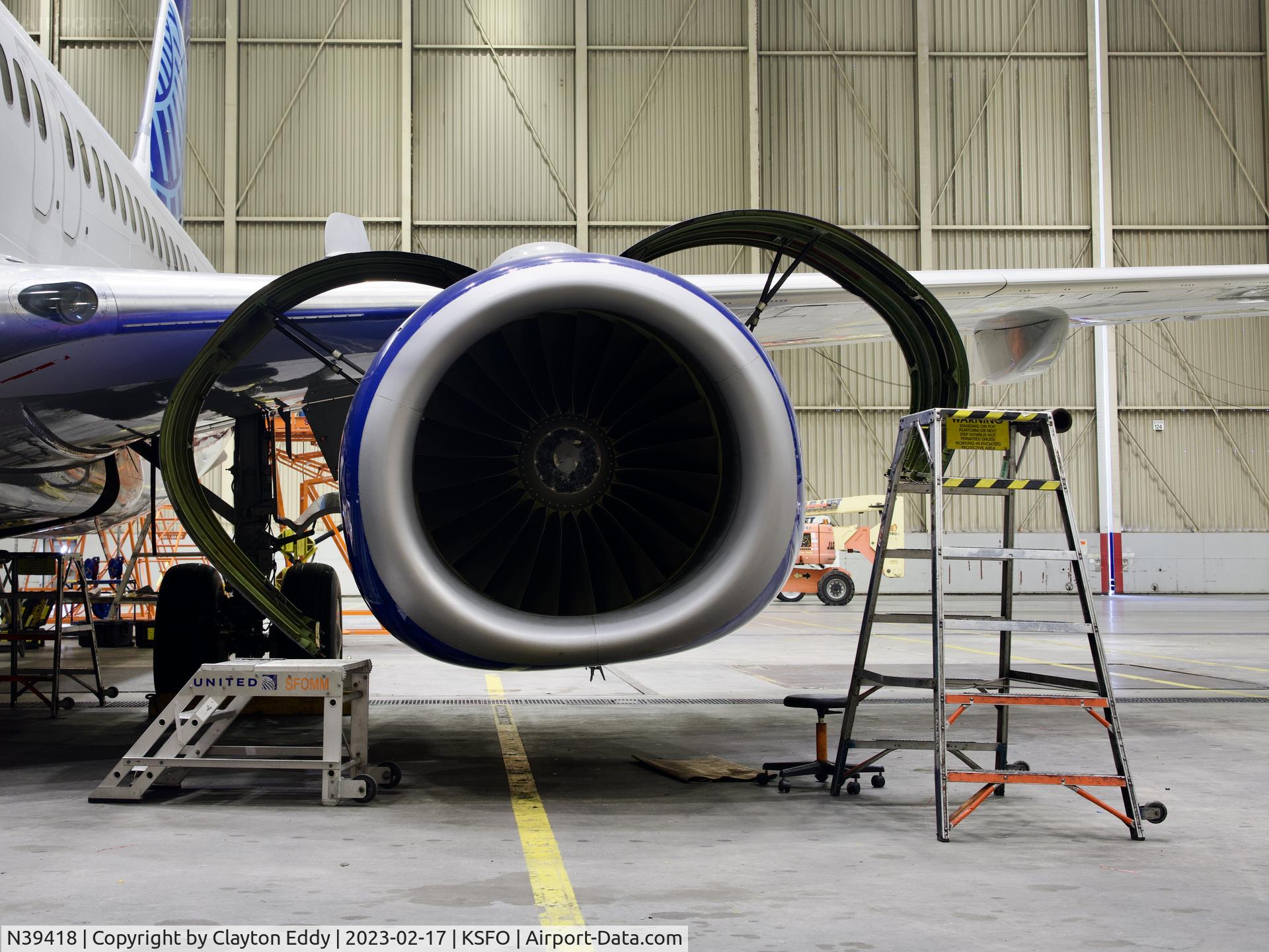 N39418, 2008 Boeing 737-924/ER C/N 33456, CFM56 engine. SFO 2023.