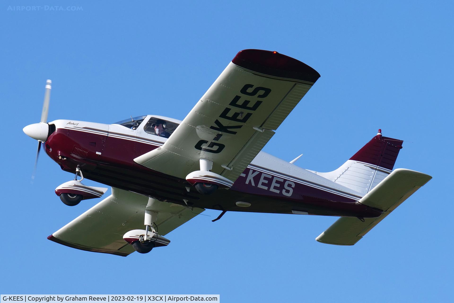 G-KEES, 1974 Piper PA-28-180 Cherokee C/N 28-7505025, Departing from Northrepps.