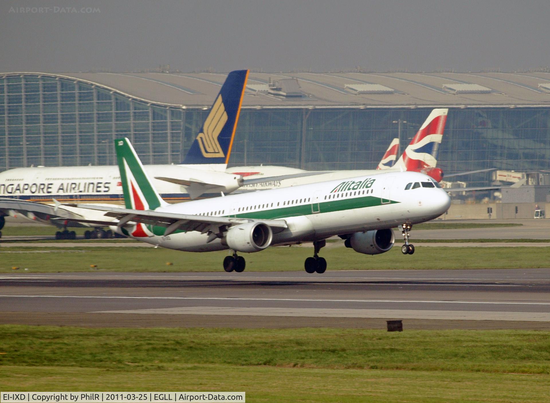 EI-IXD, 1995 Airbus A321-112 C/N 532, EI-IXD 1995 A321-200 Alitalia LHR
