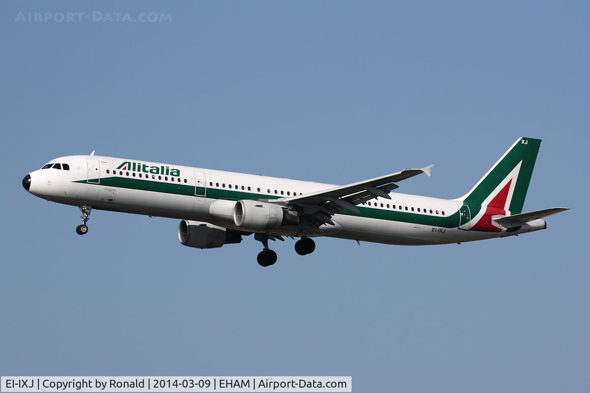 EI-IXJ, 1999 Airbus A321-112 C/N 959, at spl