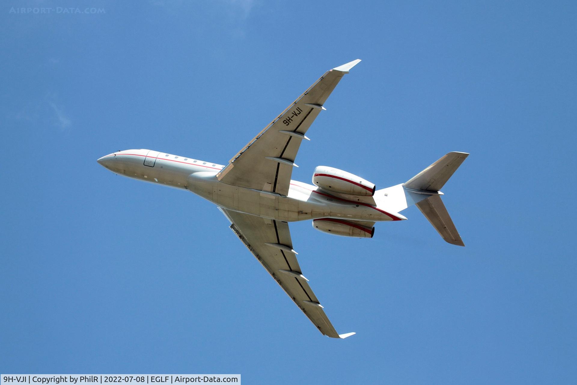 9H-VJI, 2013 Bombardier BD-700-1A10 Global 6000 C/N 9593, 9H-VJI 2013 Bombardier Global 6000 Farnborough