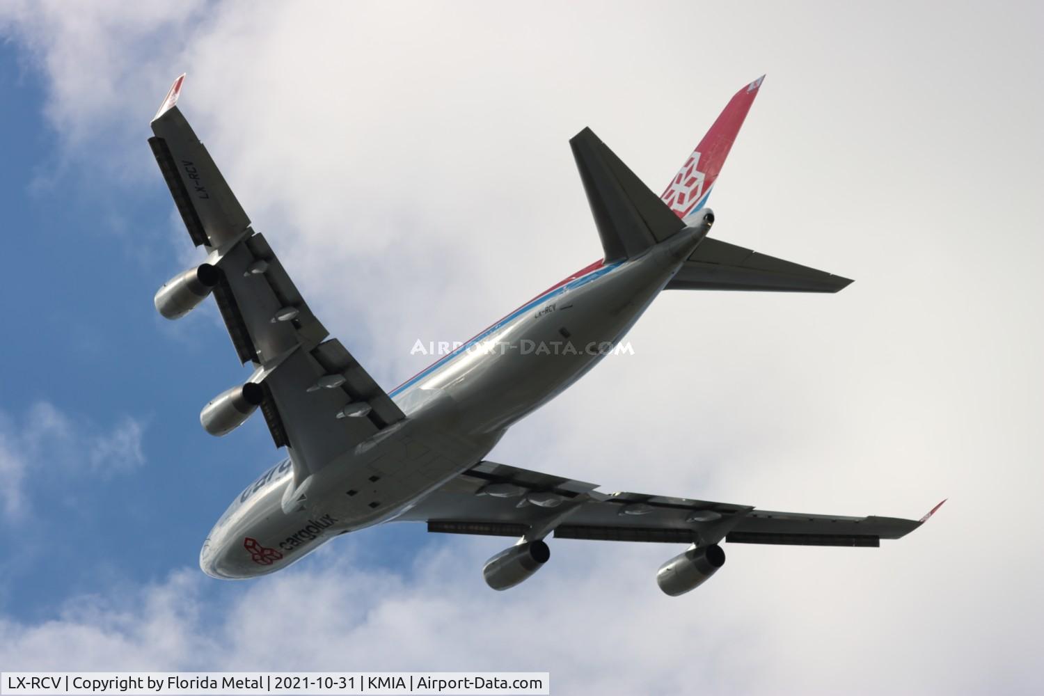 LX-RCV, 1999 Boeing 747-4R7F C/N 30400, Cargolux 747-400F zx