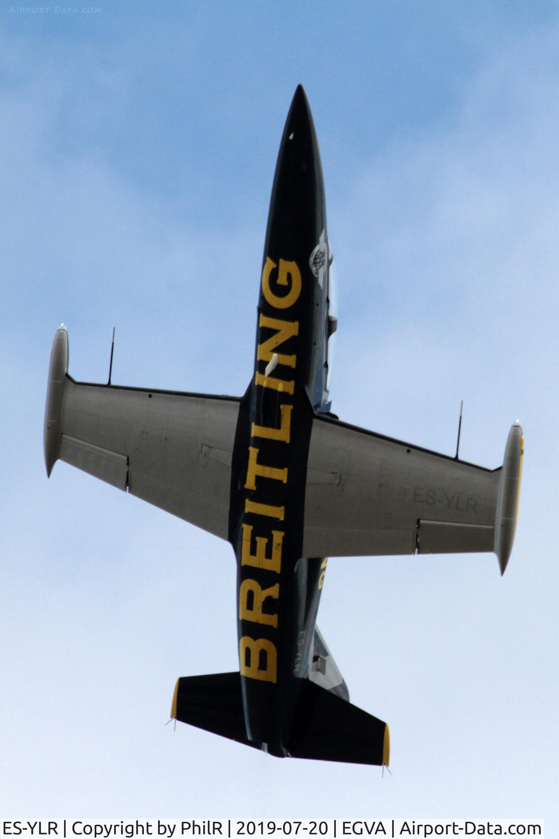 ES-YLR, Aero L-39 Albatros C/N 691880, Breitling Jet Team ES-YLR (4) Aero L-39C Albatros RIAT Fairford