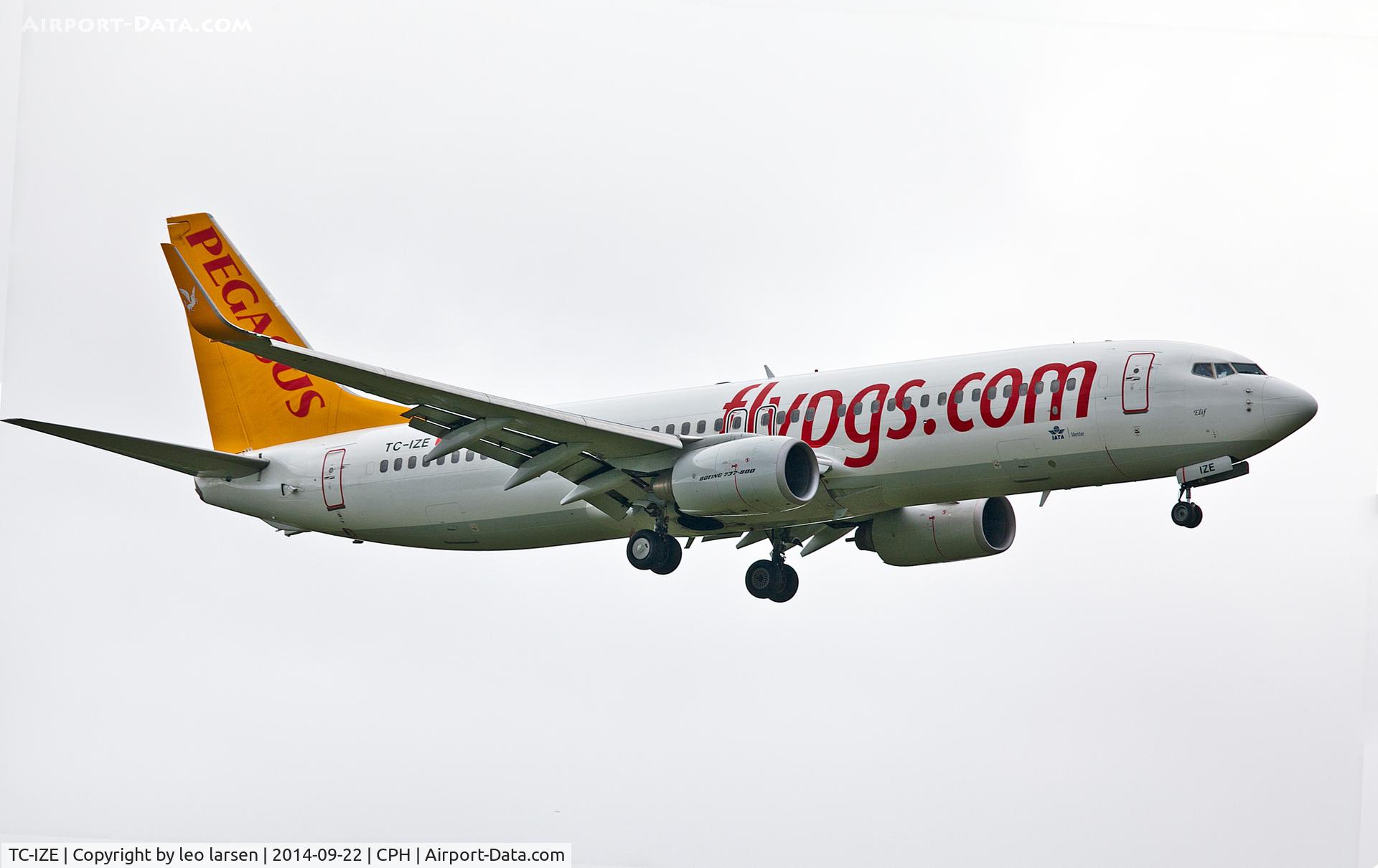 TC-IZE, 2008 Boeing 737-86J C/N 37740, Copenhagen 22.9.2014