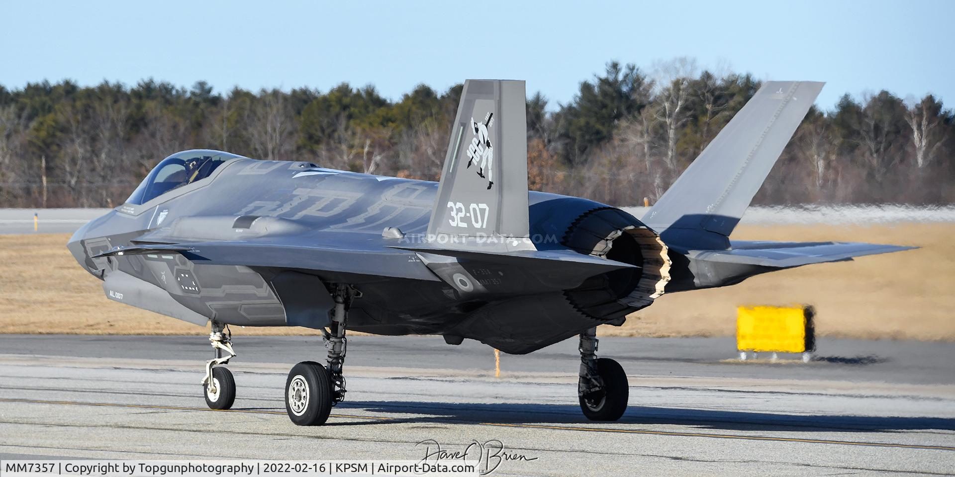 MM7357, Lockheed Martin F-35A Lightning II C/N AL-7, IAM1433 holding short waiting for IFR release
