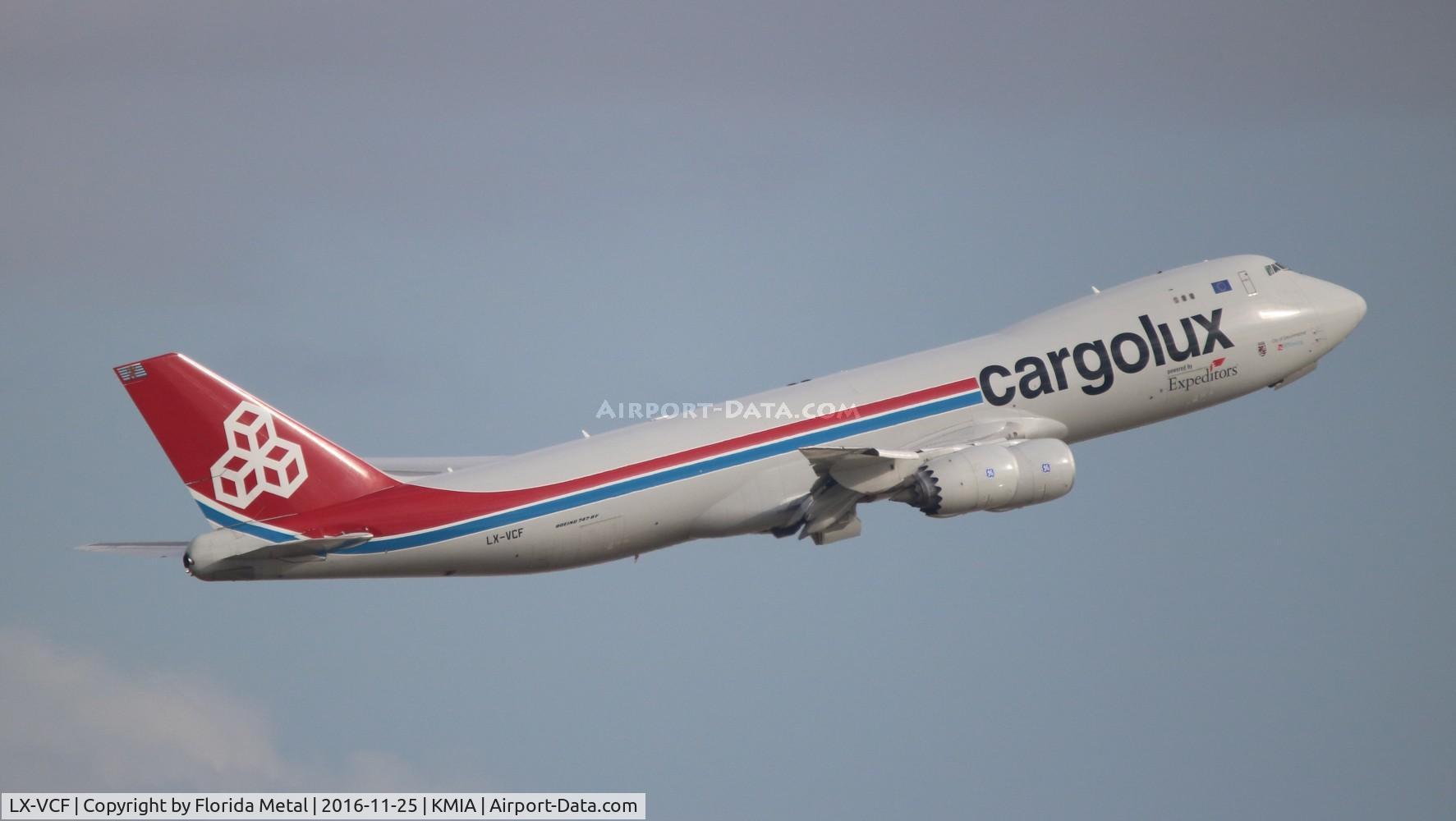 LX-VCF, 2012 Boeing 747-8R7F C/N 35811, Cargolux 747-8F zx