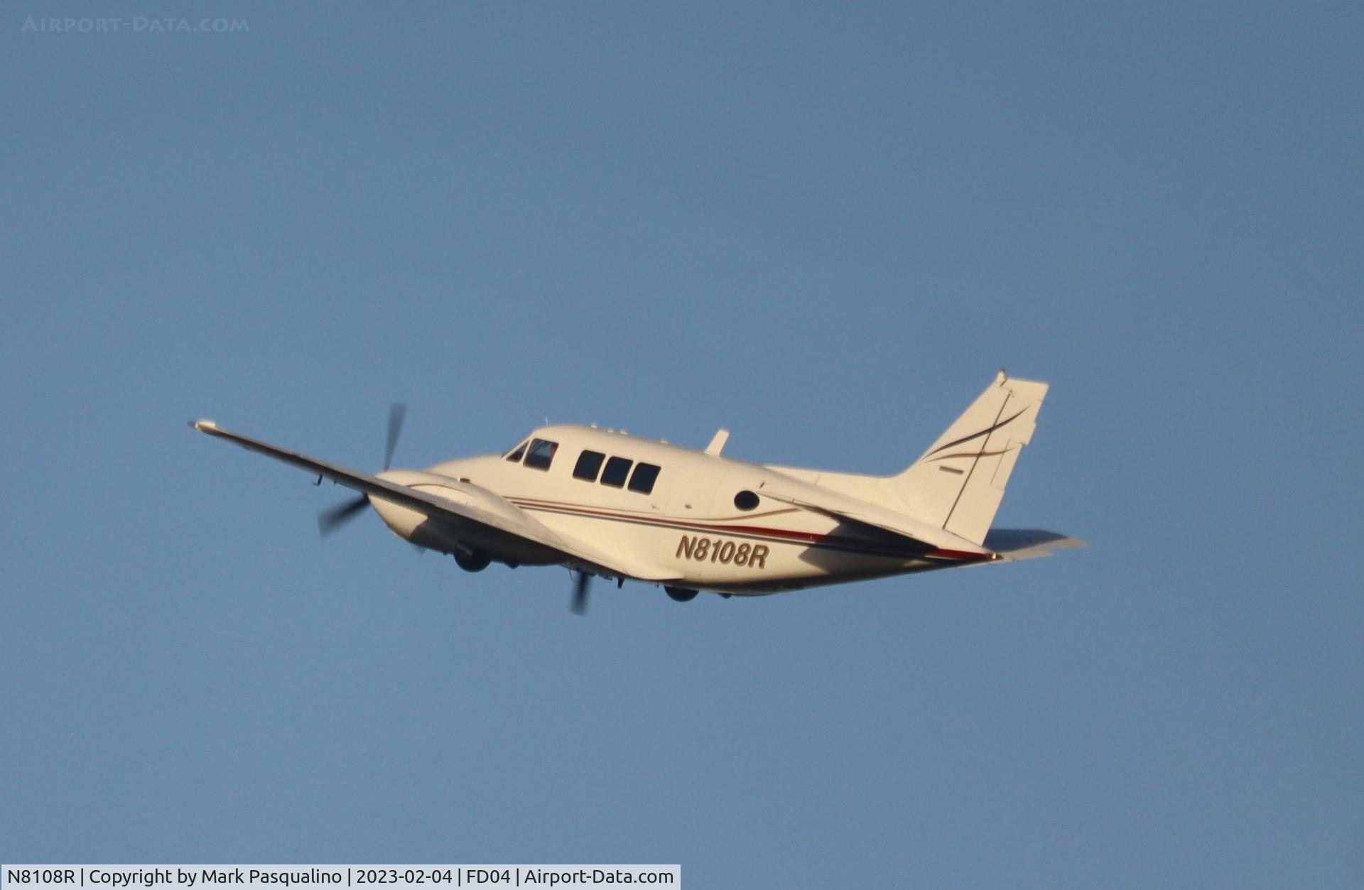 N8108R, 1969 Beech A65 Queen Air C/N LC-329, Beech A65