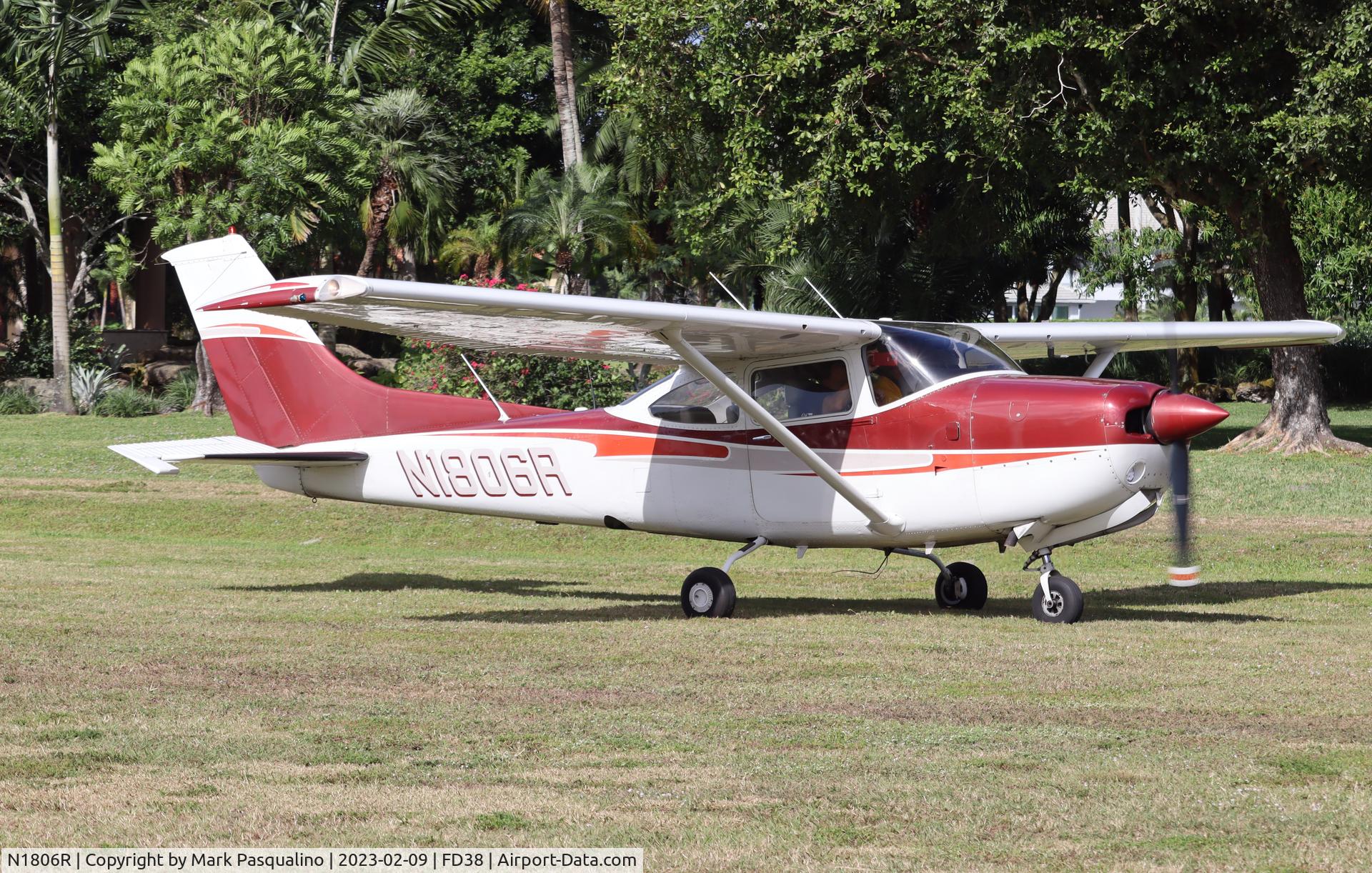 N1806R, 1978 Cessna R182 Skylane RG C/N R18200565, Cessna R182