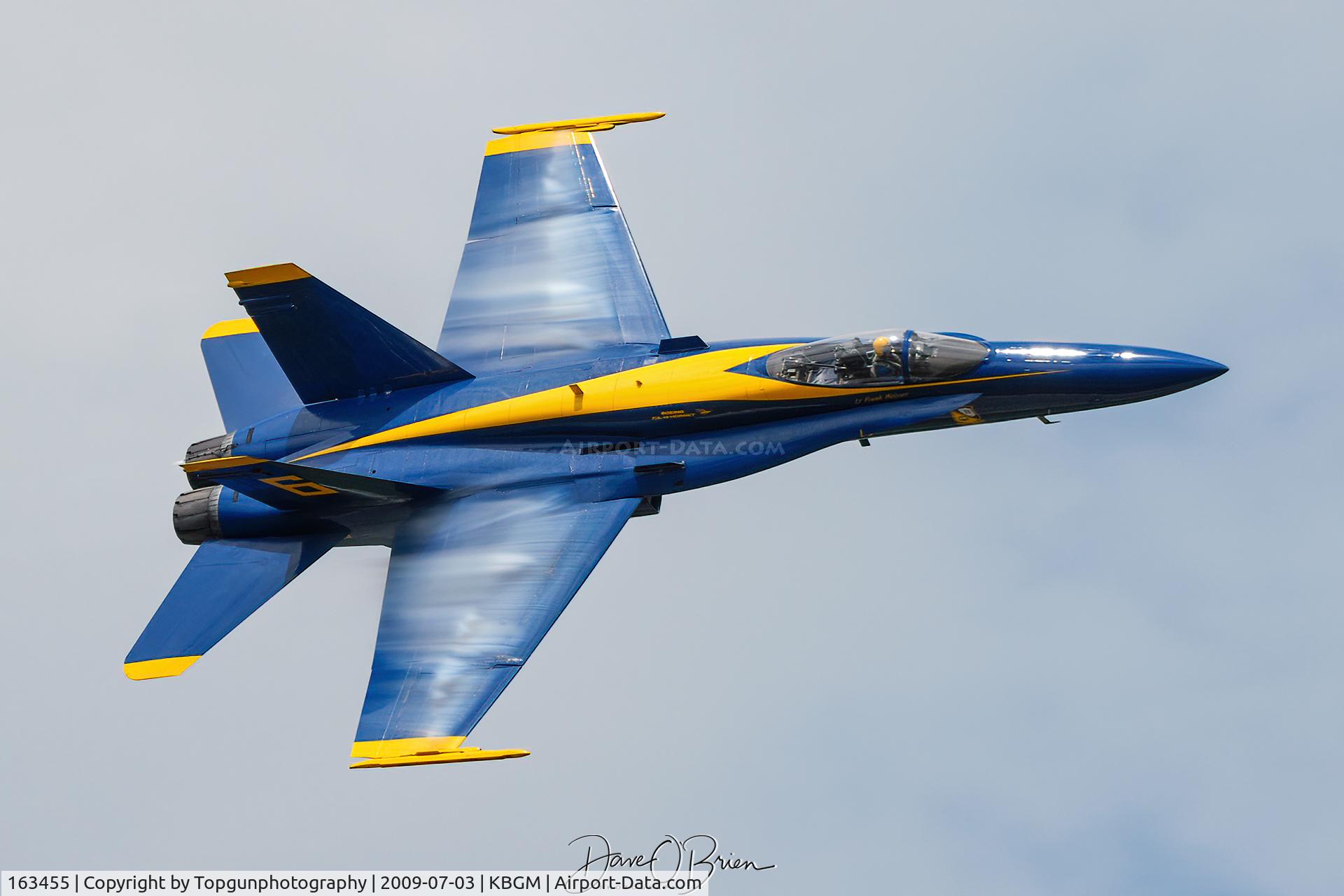 163455, 1988 McDonnell Douglas F/A-18C Hornet C/N 0669/C022, #6 on the sneak pass from the left