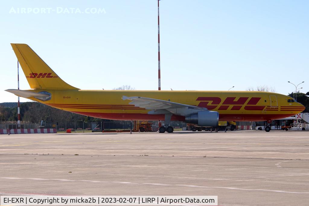 EI-EXR, 1992 Airbus A300B4-622R C/N 677, Parked