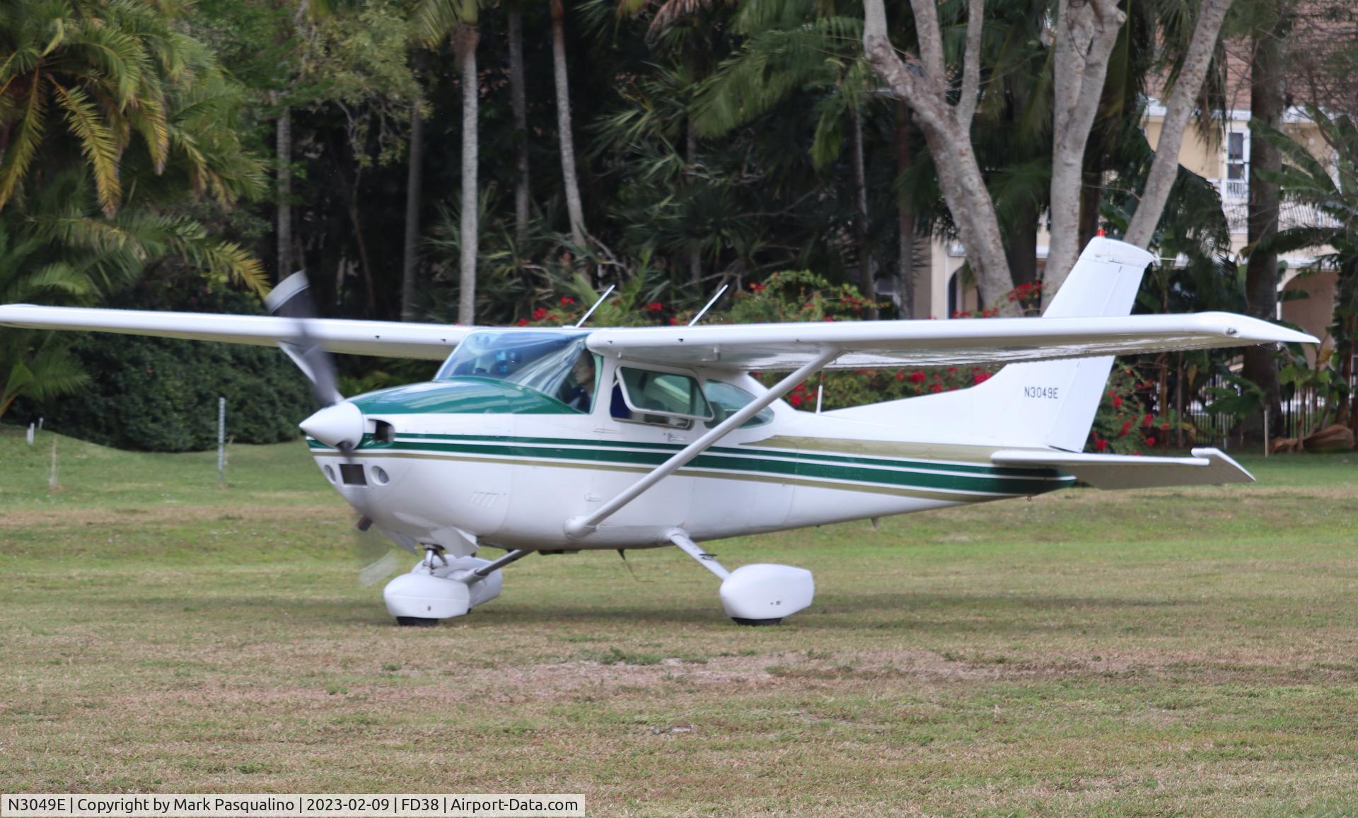 N3049E, 1982 Cessna 182R Skylane C/N 18268229, Cessna 182R