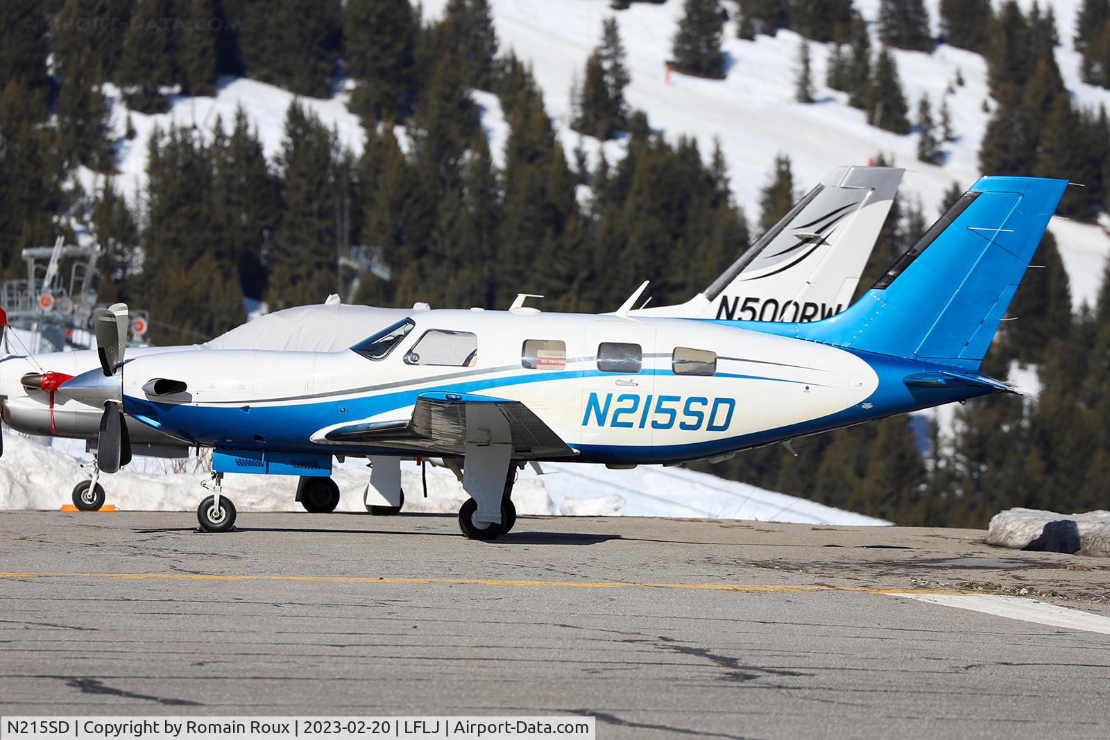 N215SD, 2001 Piper PA-46-500TP C/N 4697049, Parked