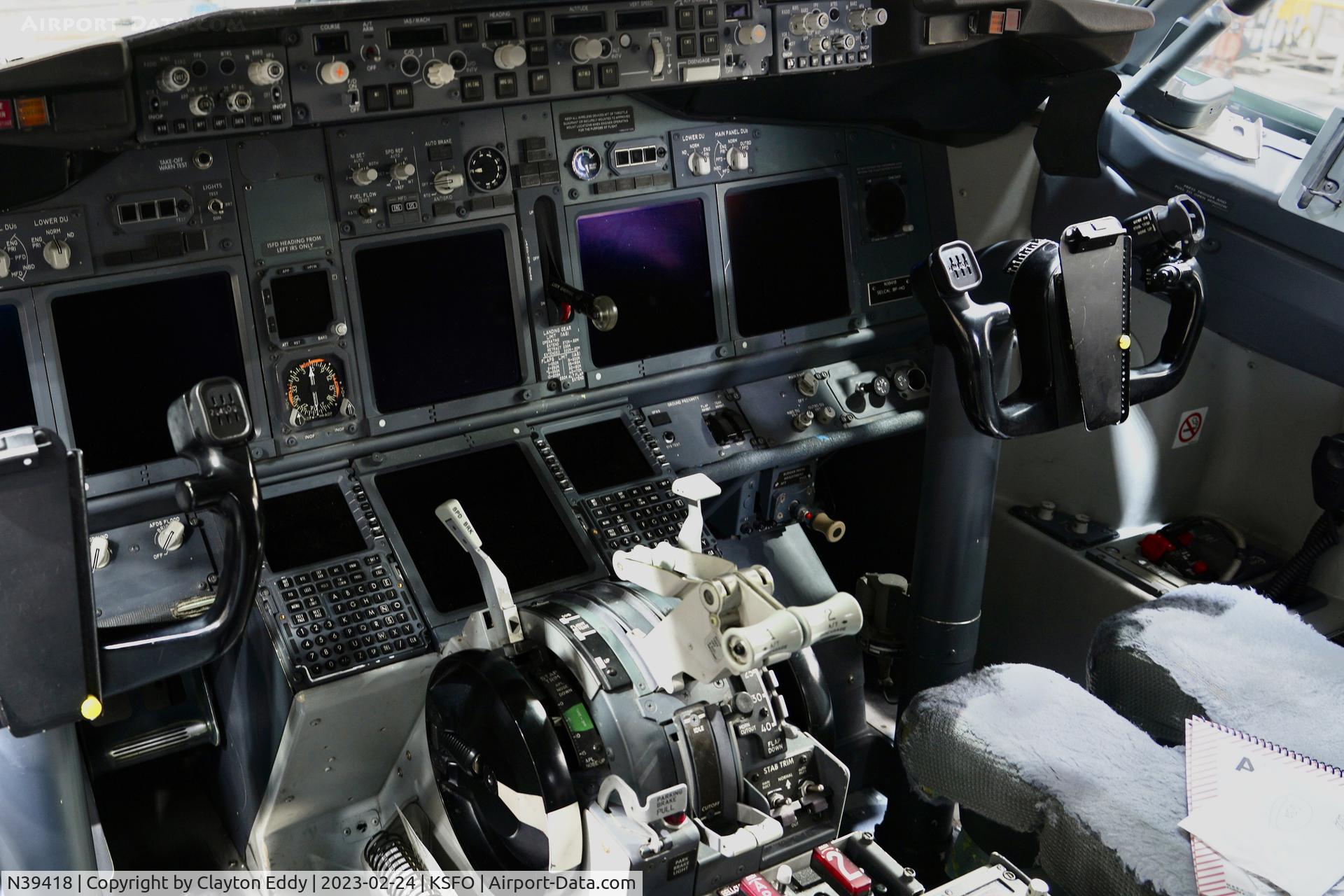 N39418, 2008 Boeing 737-924/ER C/N 33456, SFO 2023.