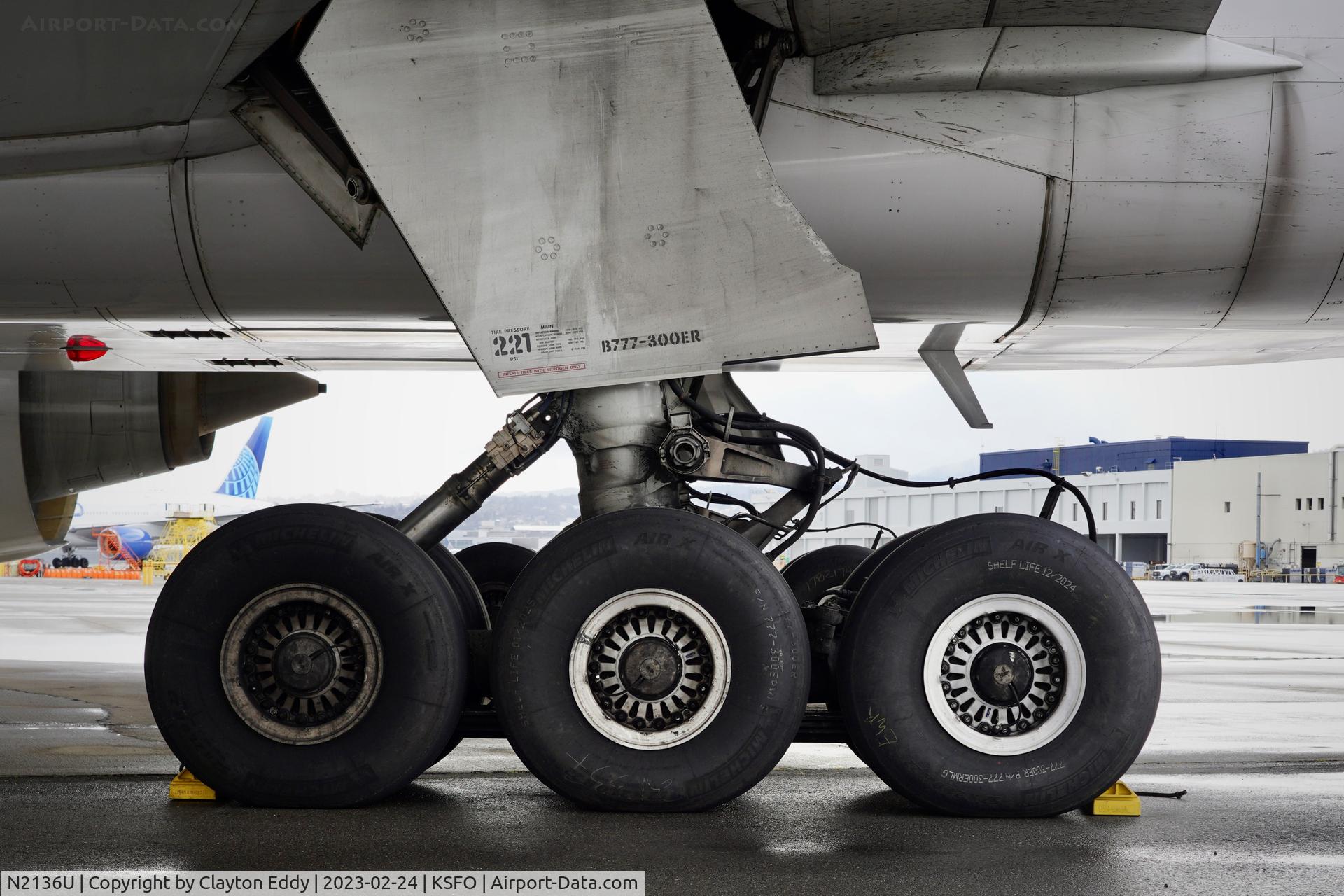 N2136U, 2017 Boeing 777-300/ER C/N 62648, SFO 2023.