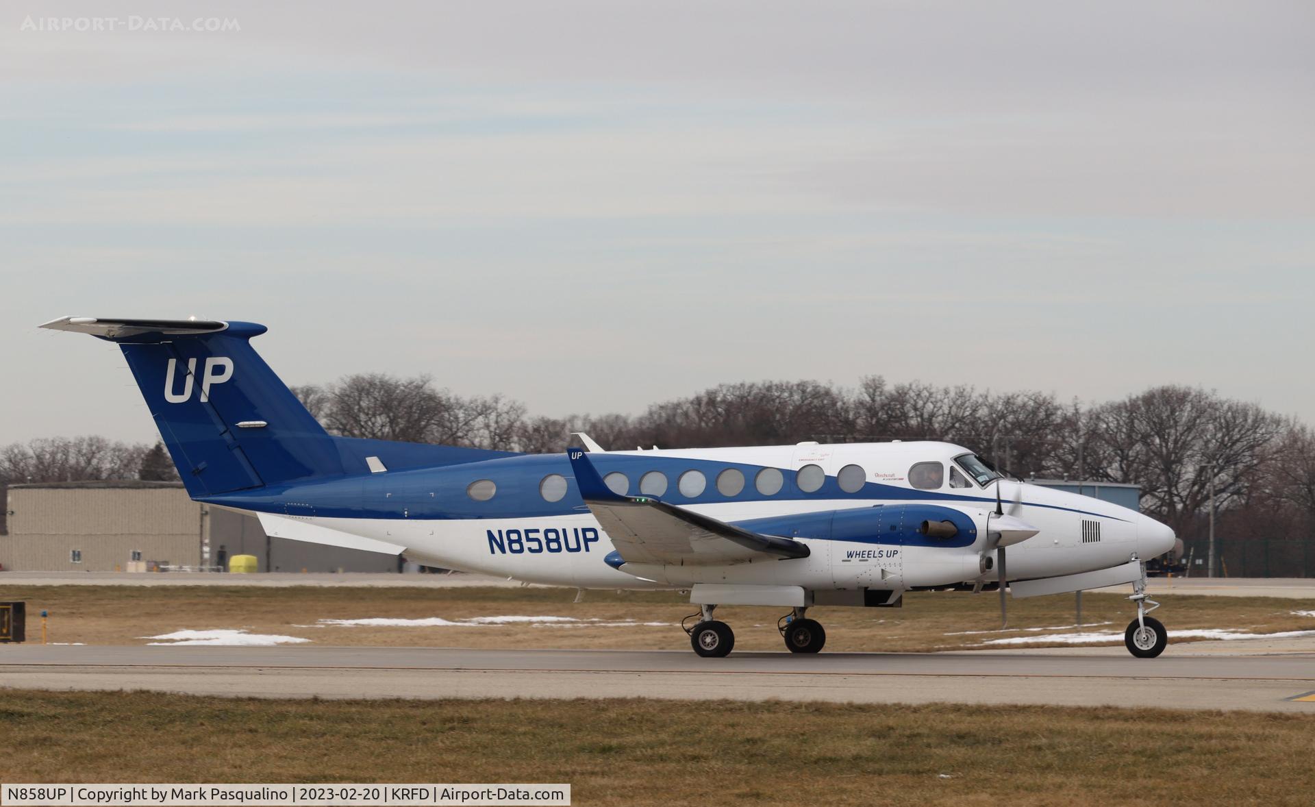 N858UP, 2016 Beechcraft B350i Super King Air C/N FL-1049, Beech B350i