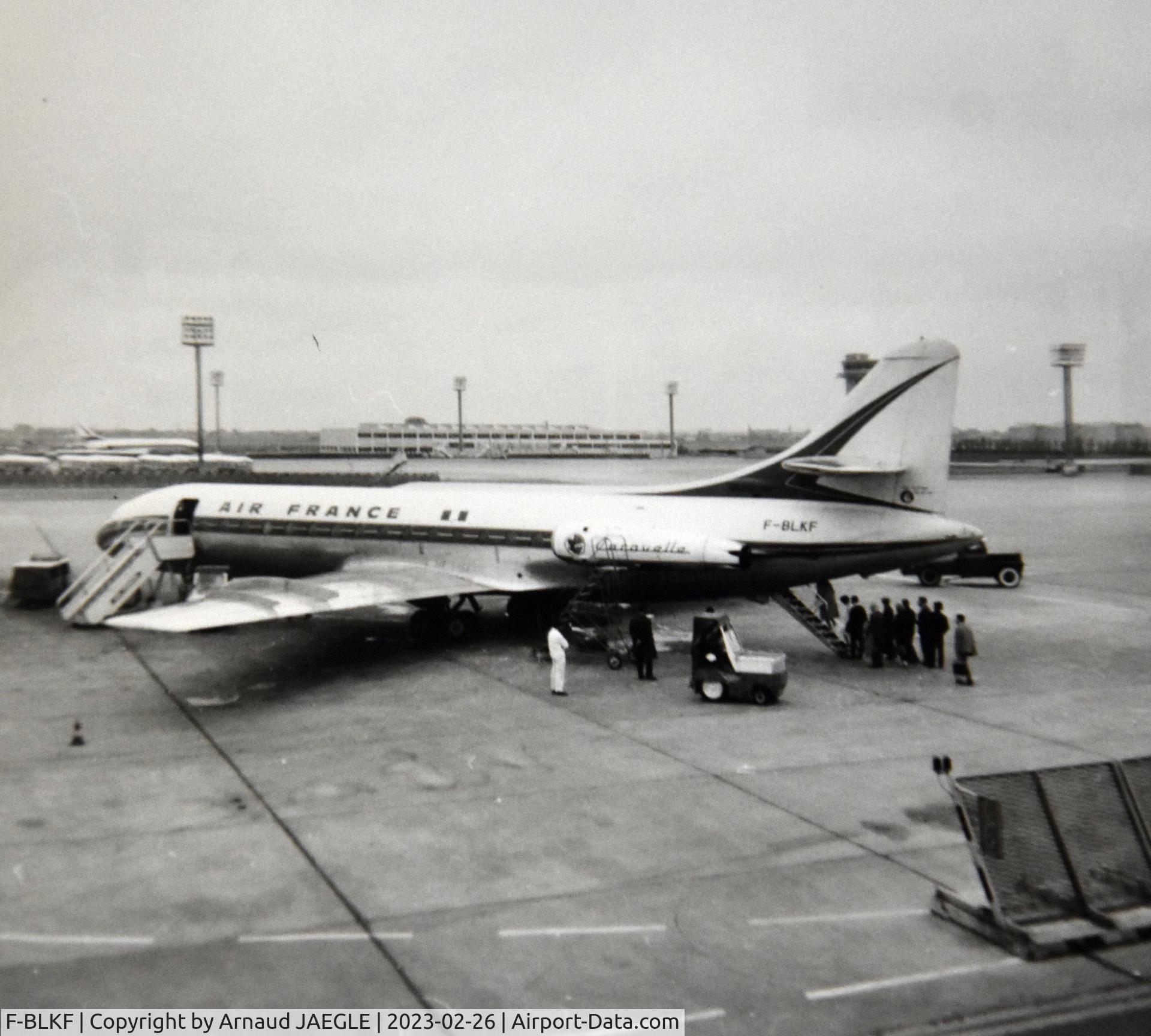 F-BLKF, 1960 Sud Aviation SE-210 Caravelle III C/N 42, Aéroport d'Orly .
Année : 1964
Vol : Paris - Nice