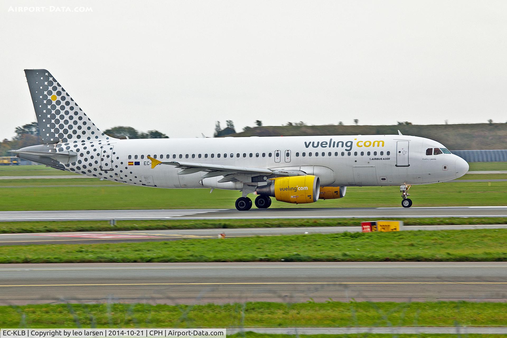 EC-KLB, 2007 Airbus A320-214 C/N 3321, Copenhagen 21.10.2014