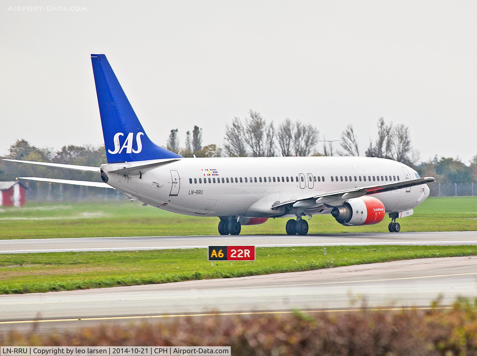LN-RRU, 2002 Boeing 737-883 C/N 28327, Copenhagen 21.10,2014