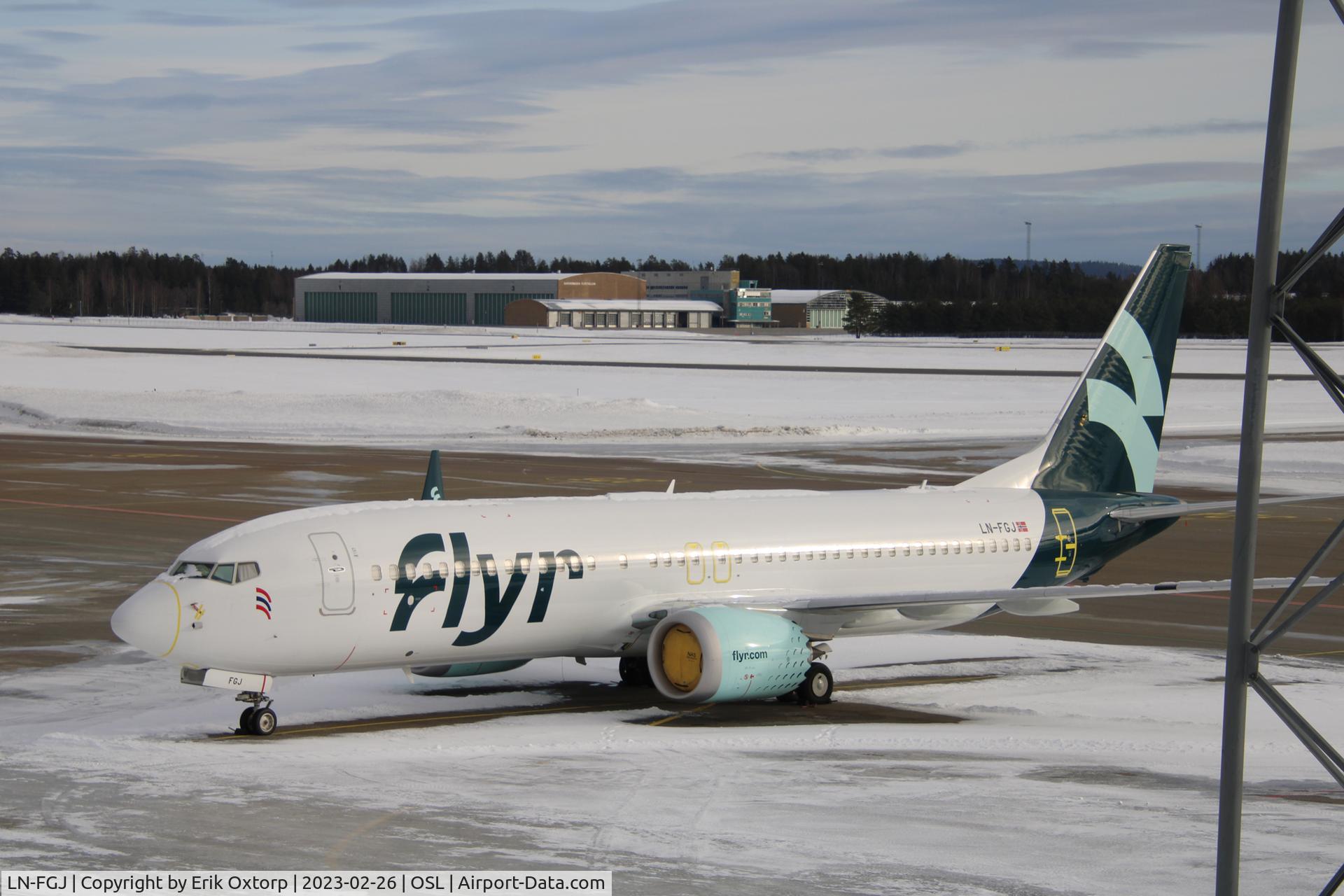 LN-FGJ, 2022 Boeing 737-8 MAX C/N 65903, LN-FGJ parked in OSL