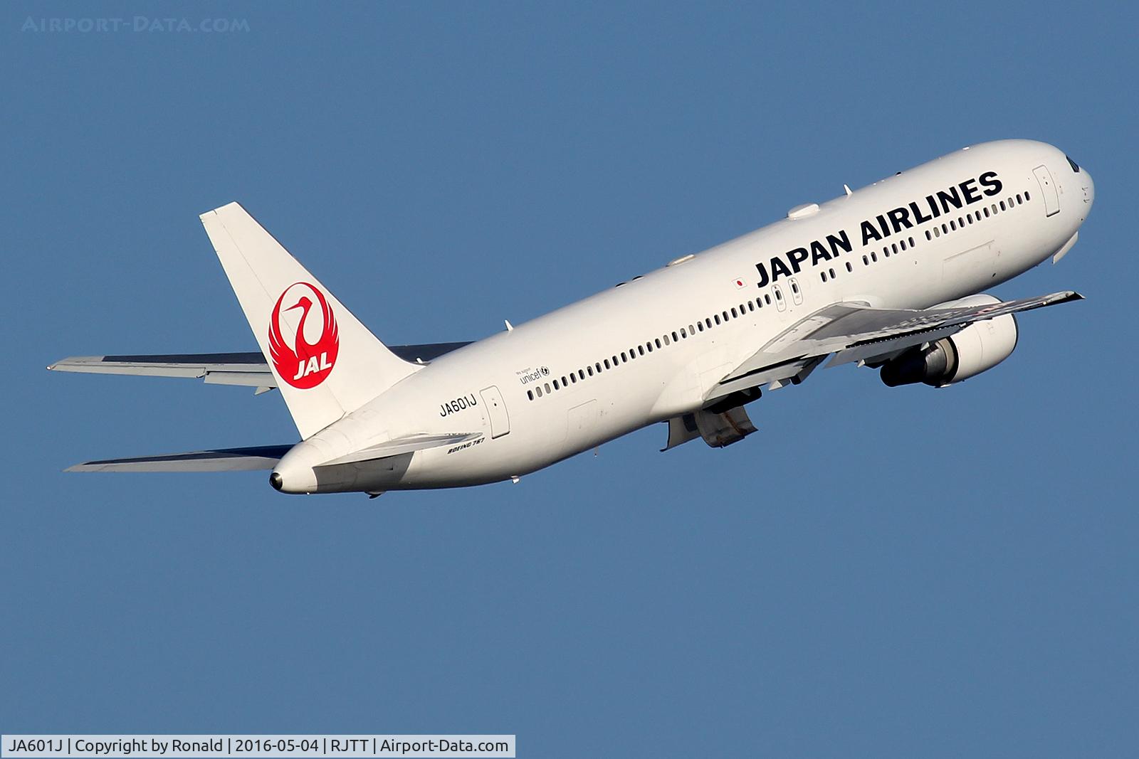 JA601J, 2002 Boeing 767-346/ER C/N 32886, at hnd