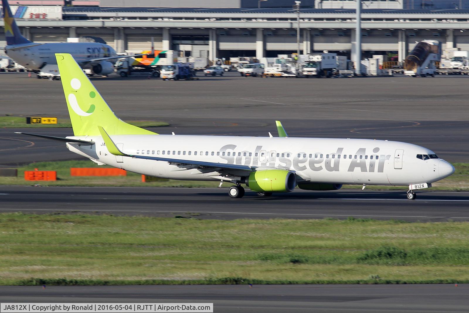 JA812X, 2015 Boeing 737-86N C/N 43402, at hnd