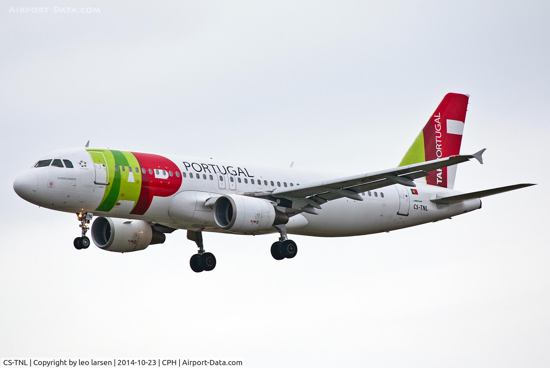 CS-TNL, 2000 Airbus A320-214 C/N 1231, Copenhagen 23.10.2014