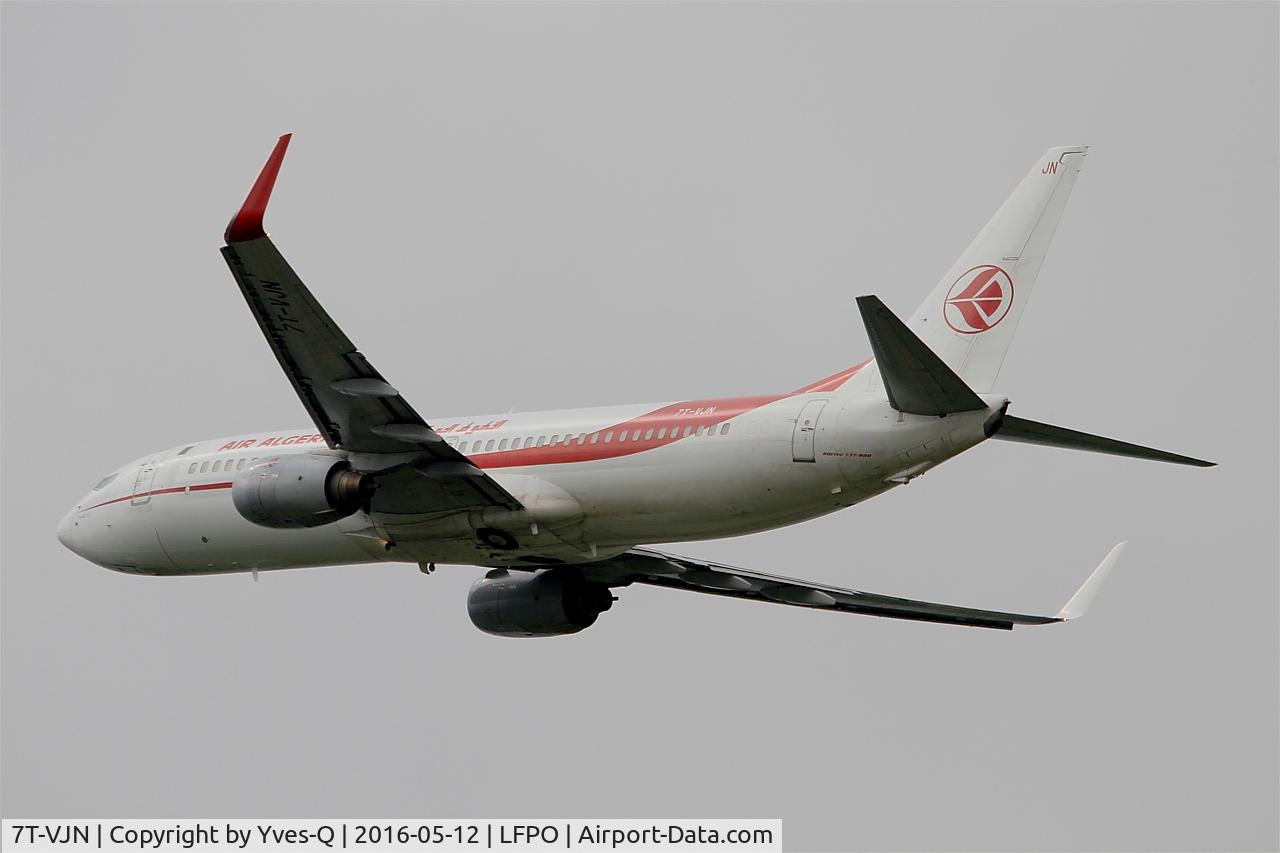 7T-VJN, 2001 Boeing 737-8D6 C/N 30206, Boeing 737-8D6, Climbing from rwy 24, Paris-Orly airport (LFPO-ORY)