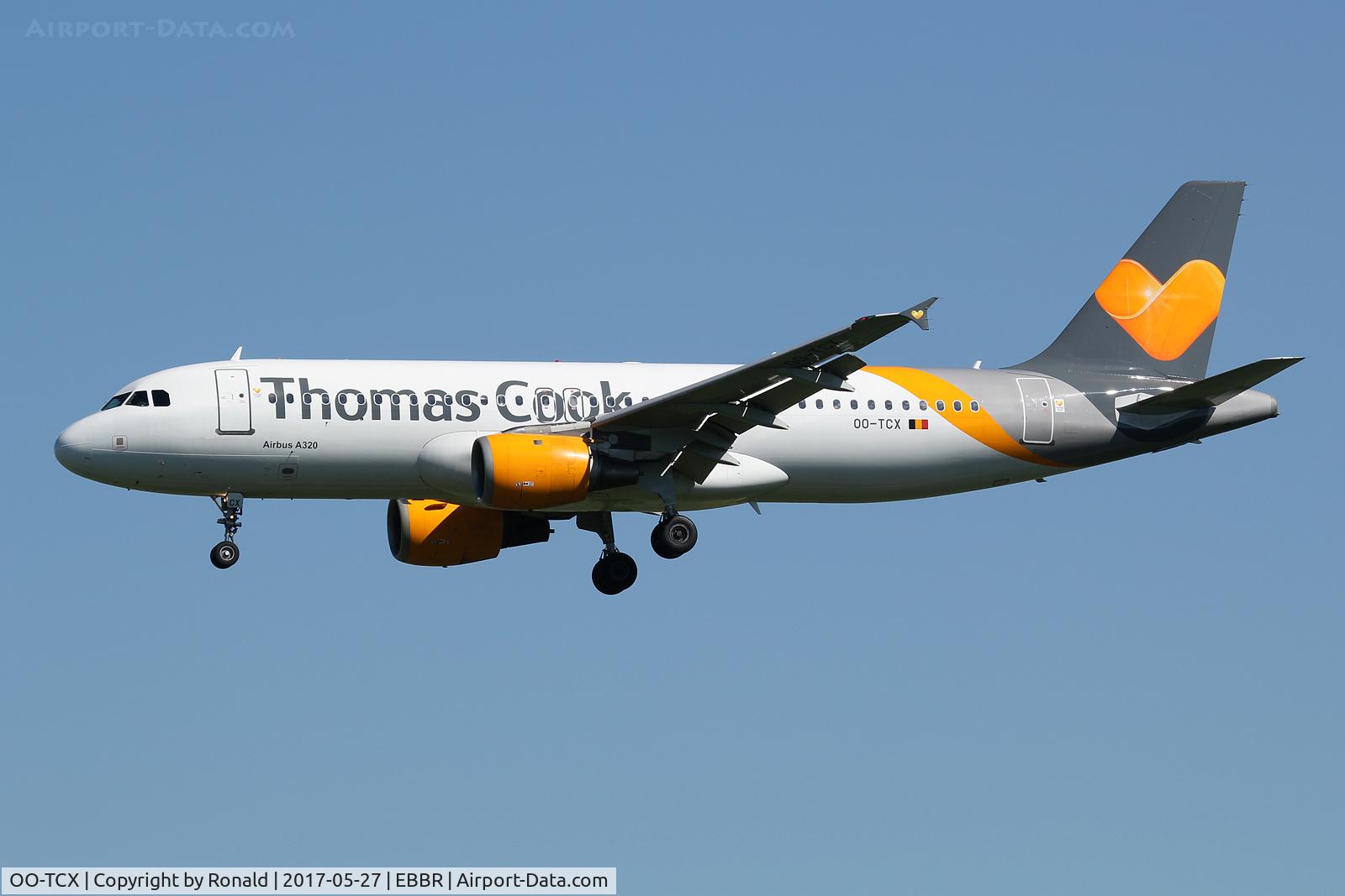 OO-TCX, 2000 Airbus A320-212 C/N 1381, at bru