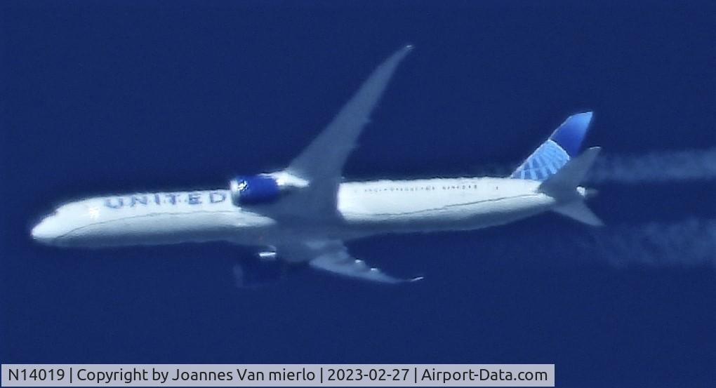 N14019, 2022 Boeing 787-10 Dreamliner C/N 66988, Cruising over Belgium