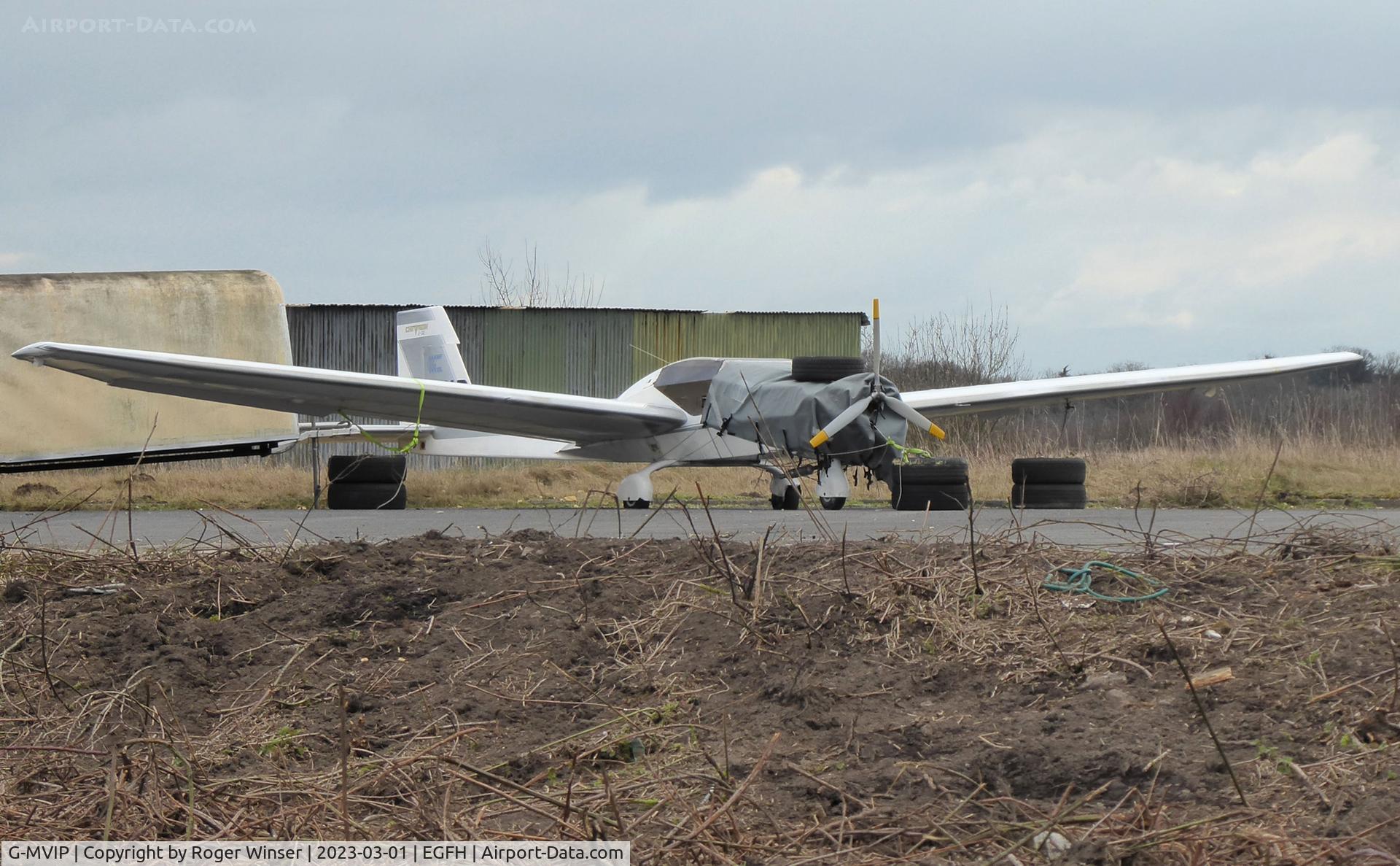 G-MVIP, 1988 AMF Chevvron 2-32 C/N 008, Resident motor-glider.