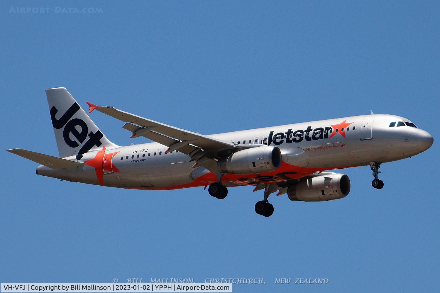 VH-VFJ, 2012 Airbus A320-232 C/N 5311, FINALS TO 21