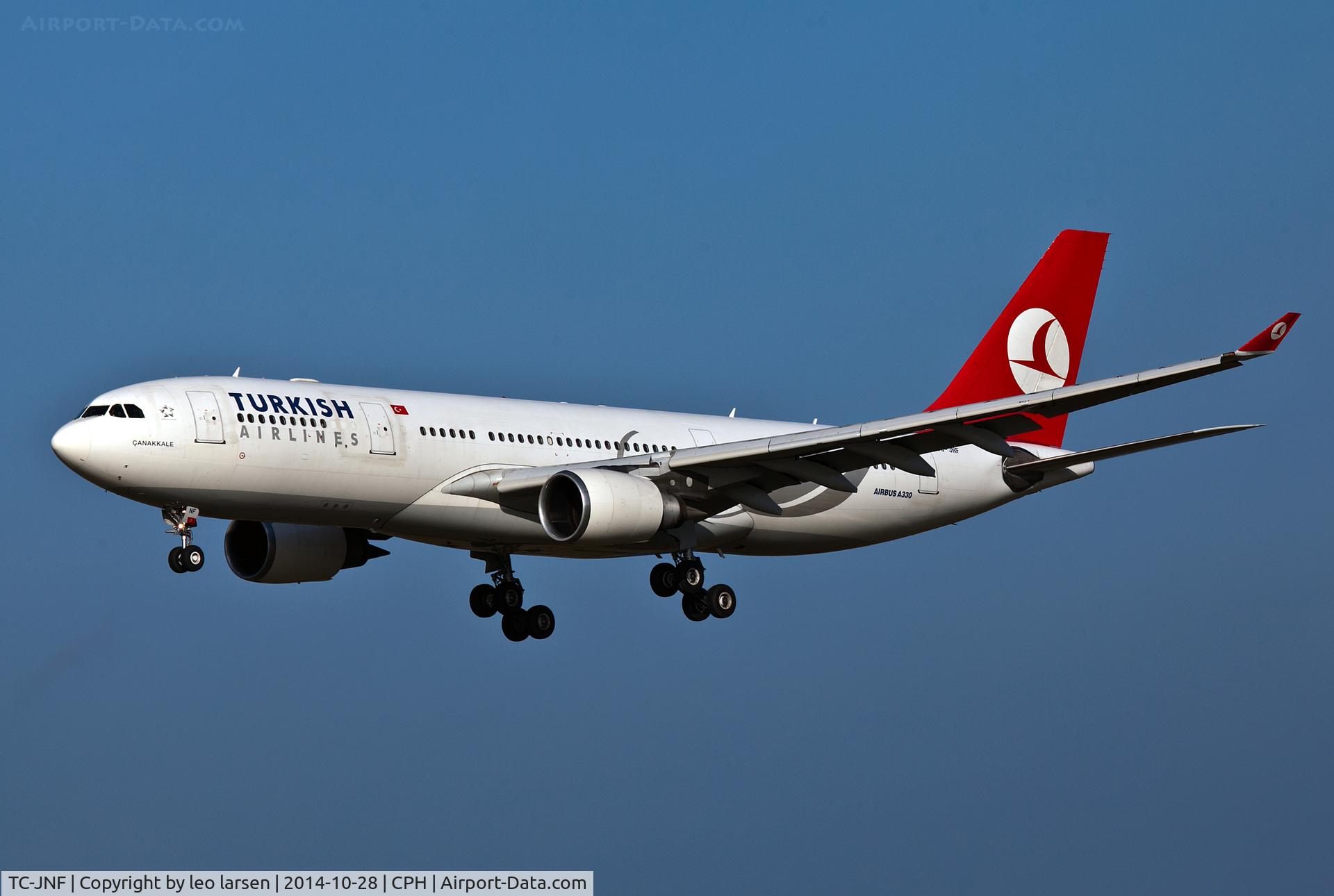 TC-JNF, 2002 Airbus A330-203 C/N 463, Copenhagen 28.10.2014