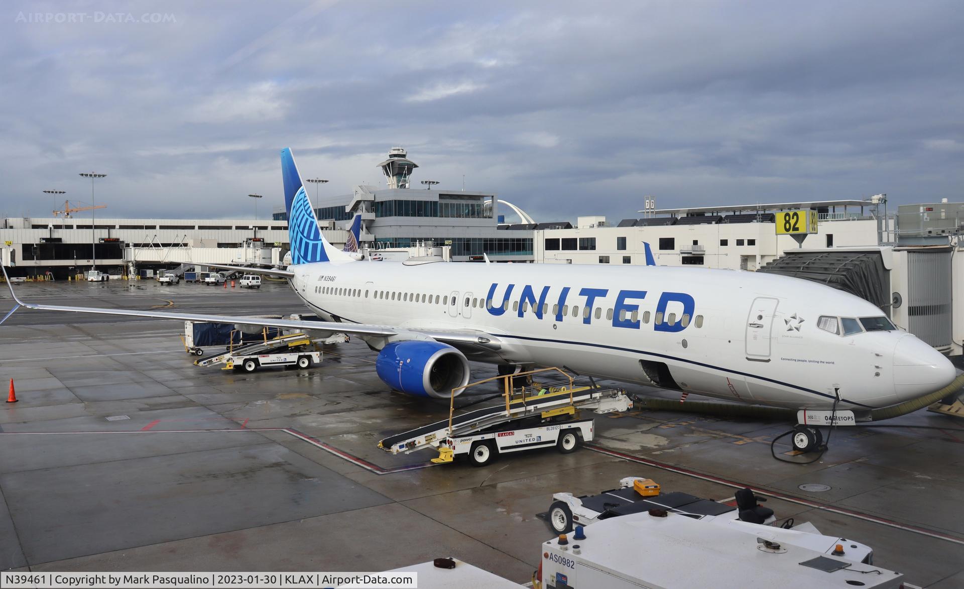 N39461, 2012 Boeing 737-924/ER C/N 37201, Boeing 737-924/ER