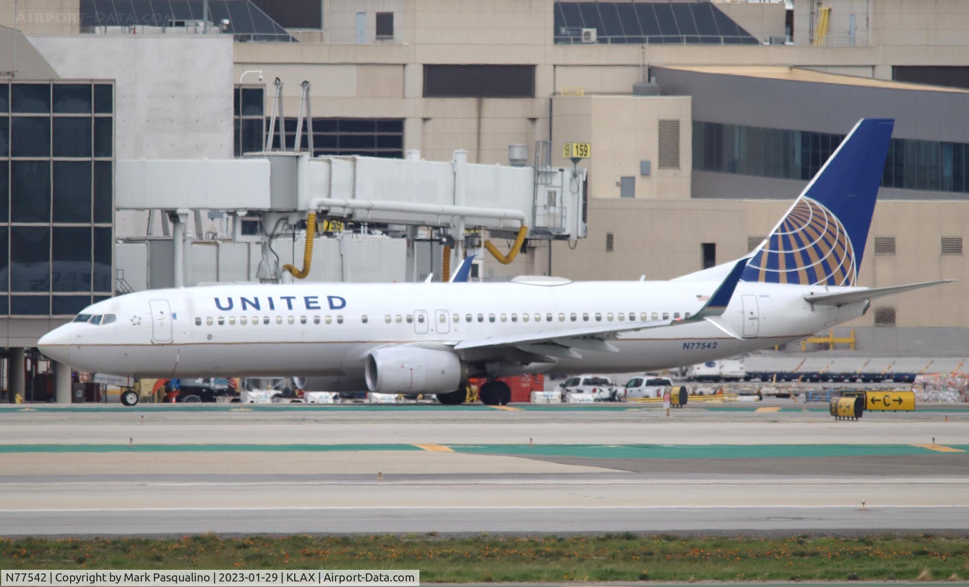 N77542, 2017 Boeing 737-824 C/N 63647, Boeing 737-824
