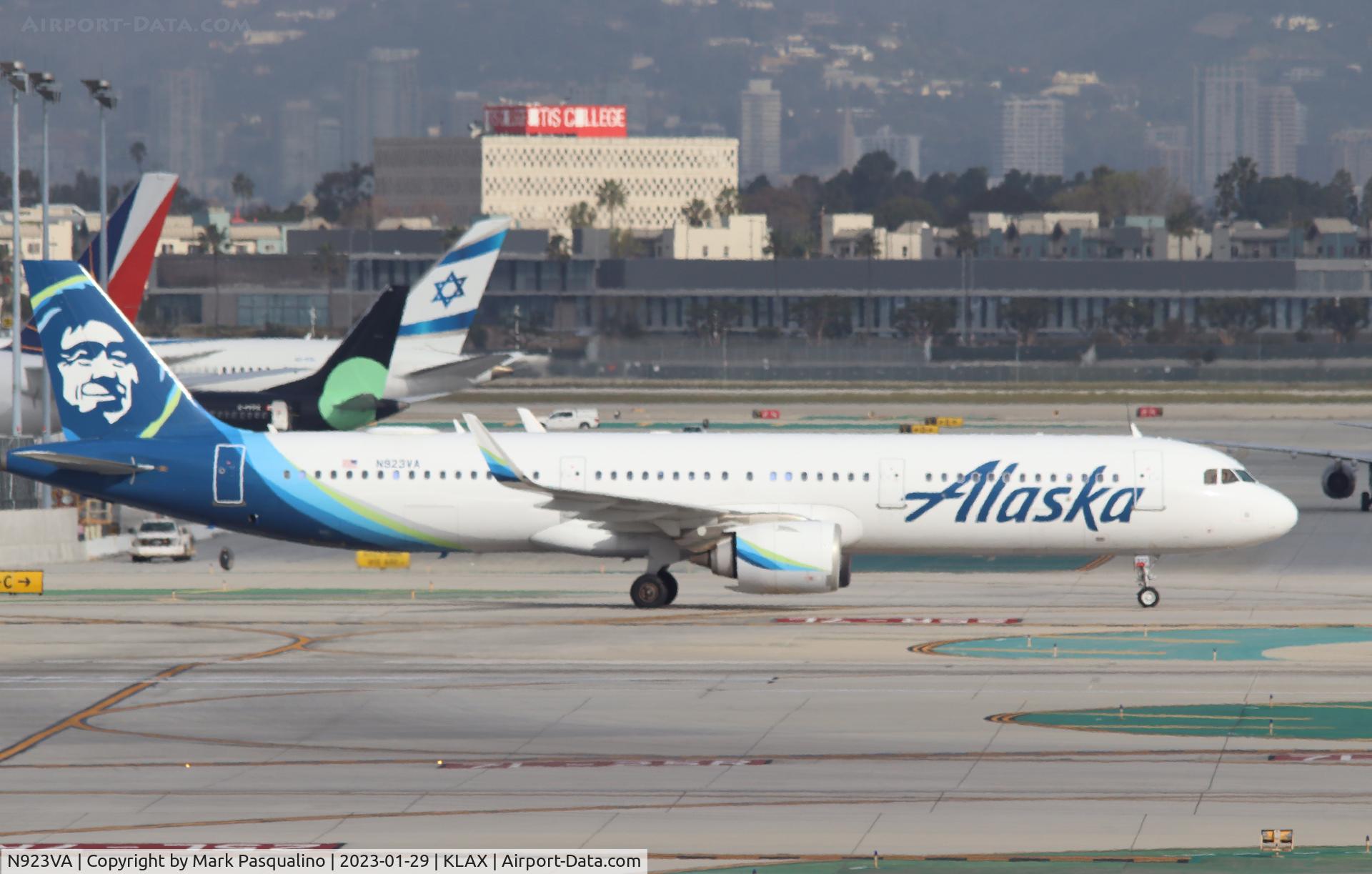 N923VA, 2017 Airbus A321-253NEO C/N 7861, Airbus A321-253NX